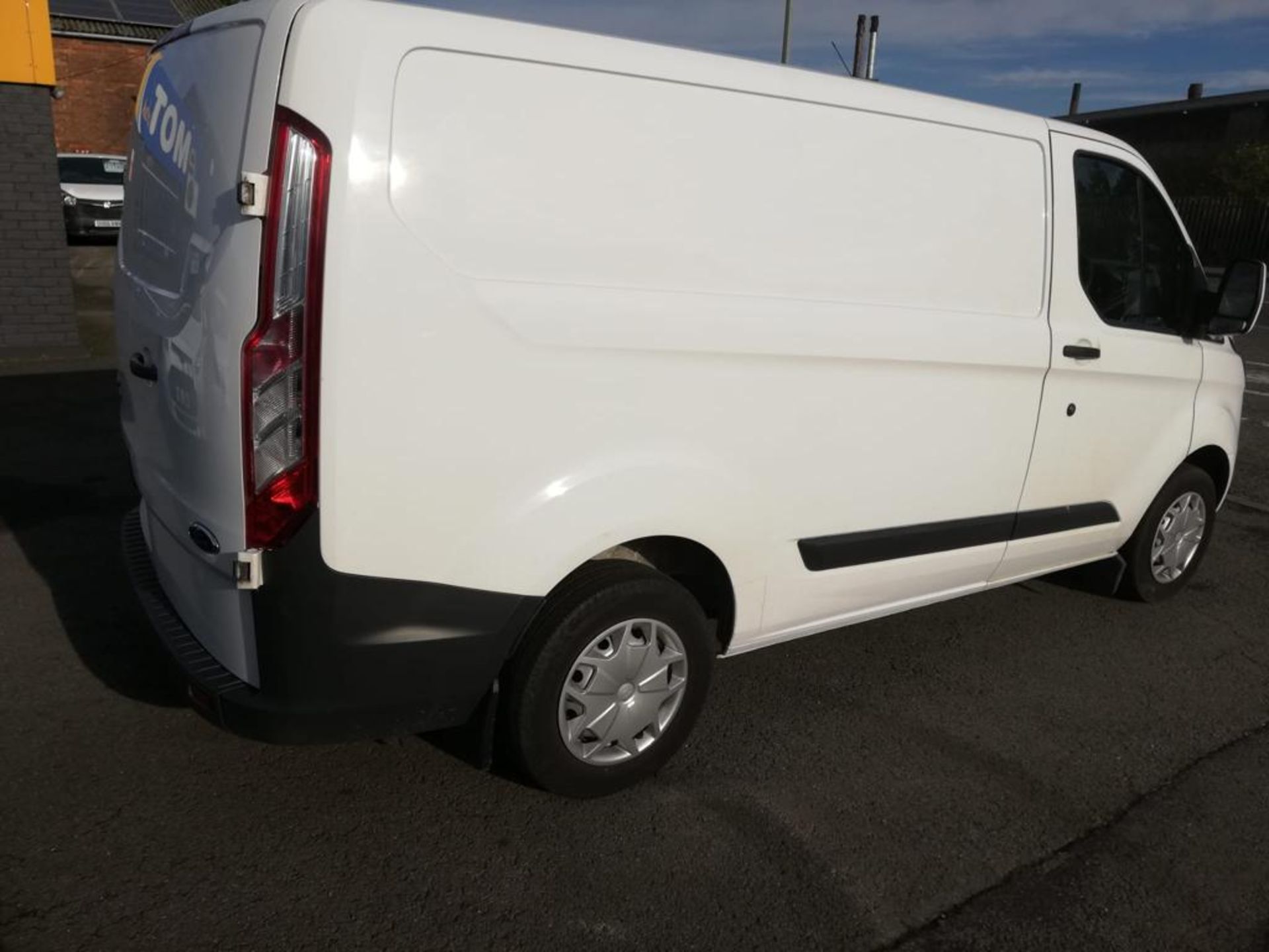 2018 FORD TRANSIT CUSTOM 290 WHITE PANEL VAN, 111K MILES, 2.0 DIESEL ENGINE *PLUS VAT* - Image 7 of 10