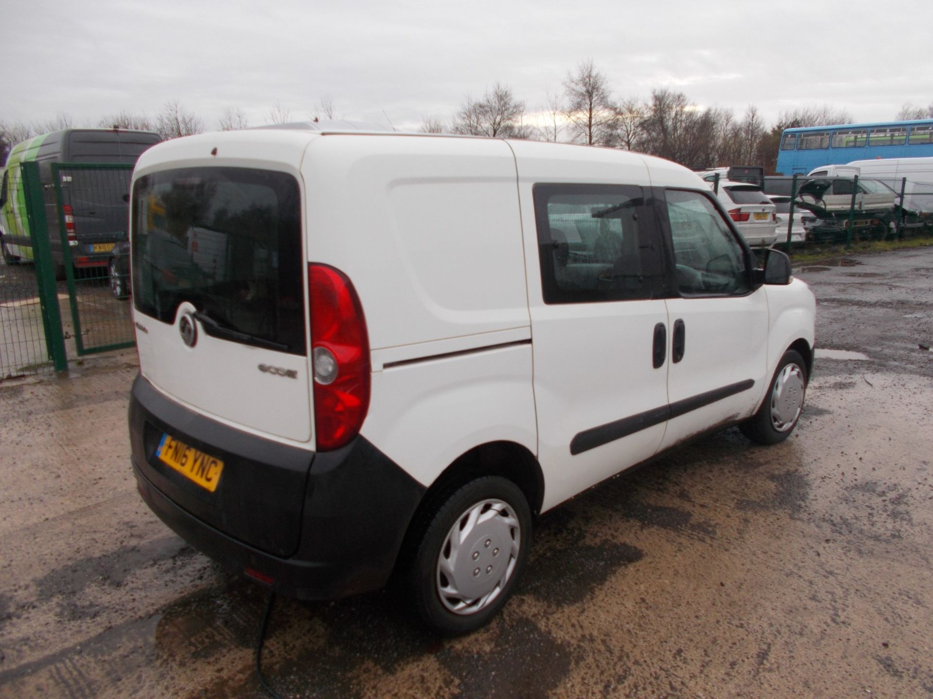 2016 VAUXHALL COMBO 2300 L1H1 CDTI SS E-FLEX WHITE CREW VAN, 56K MILES, REAR SEATS *PLUS VAT* - Image 7 of 18