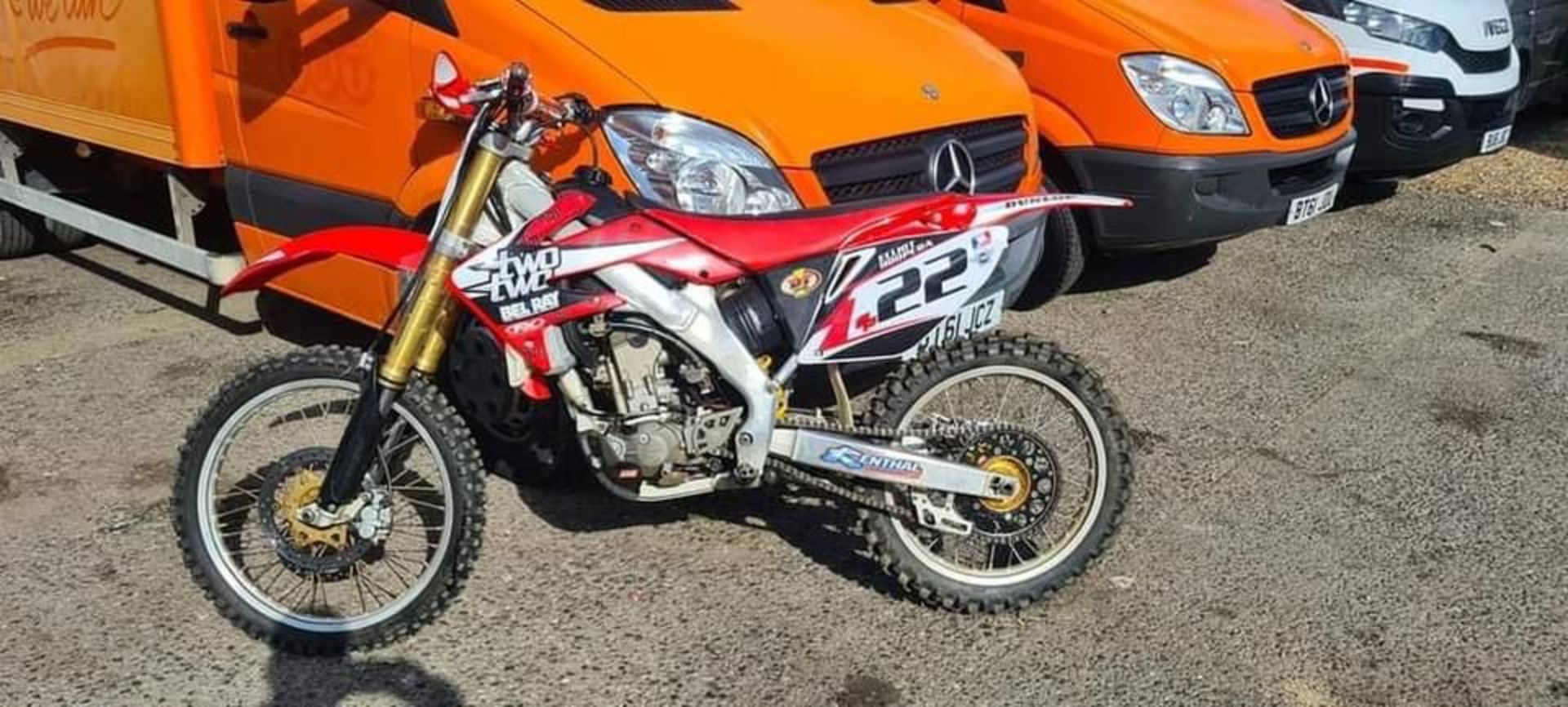 2007 HONDA CRF 250 TWIN PIPE MOTORCYCLE, VERY CLEAN LOOKED AFTER BIKE FOR ITS AGE *NO VAT* - Image 2 of 4