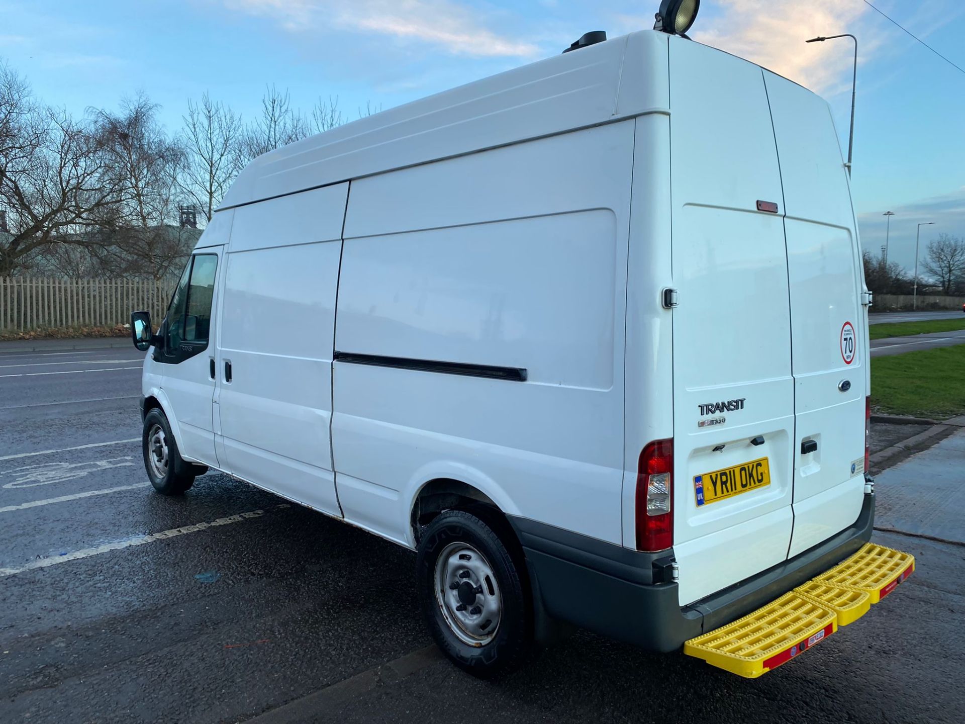 2011 FORD TRANSIT 100 T350L RWD WHITE PANEL VAN, 86K MILES, 2.4 DIESEL, WORKSHOP TYRE VEHICLE - Image 5 of 12