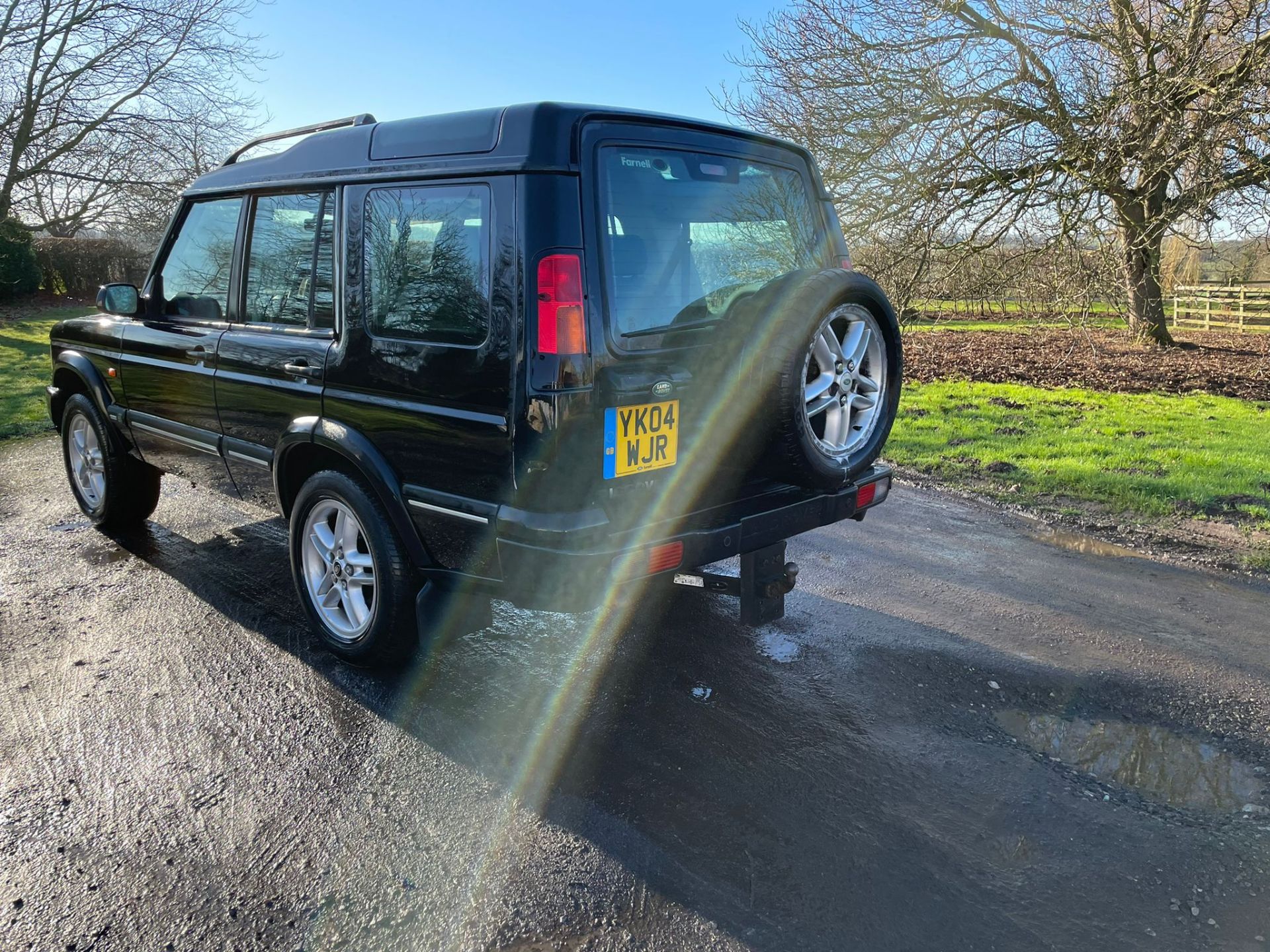 2004 LAND ROVER DISCOVERY LANDMARK TD5 BLACK ESTATE, NON RUNNER, NO RESERVE *PLUS VAT* - Image 5 of 13