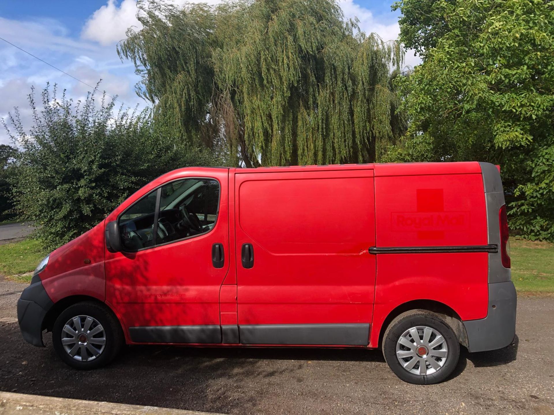 2009/59 VAUXHALL VIVARO 2700 CDTI SWB RED PANEL VAN, 154,370 MILES, 2.0 DIESEL *PLUS VAT* - Image 3 of 13