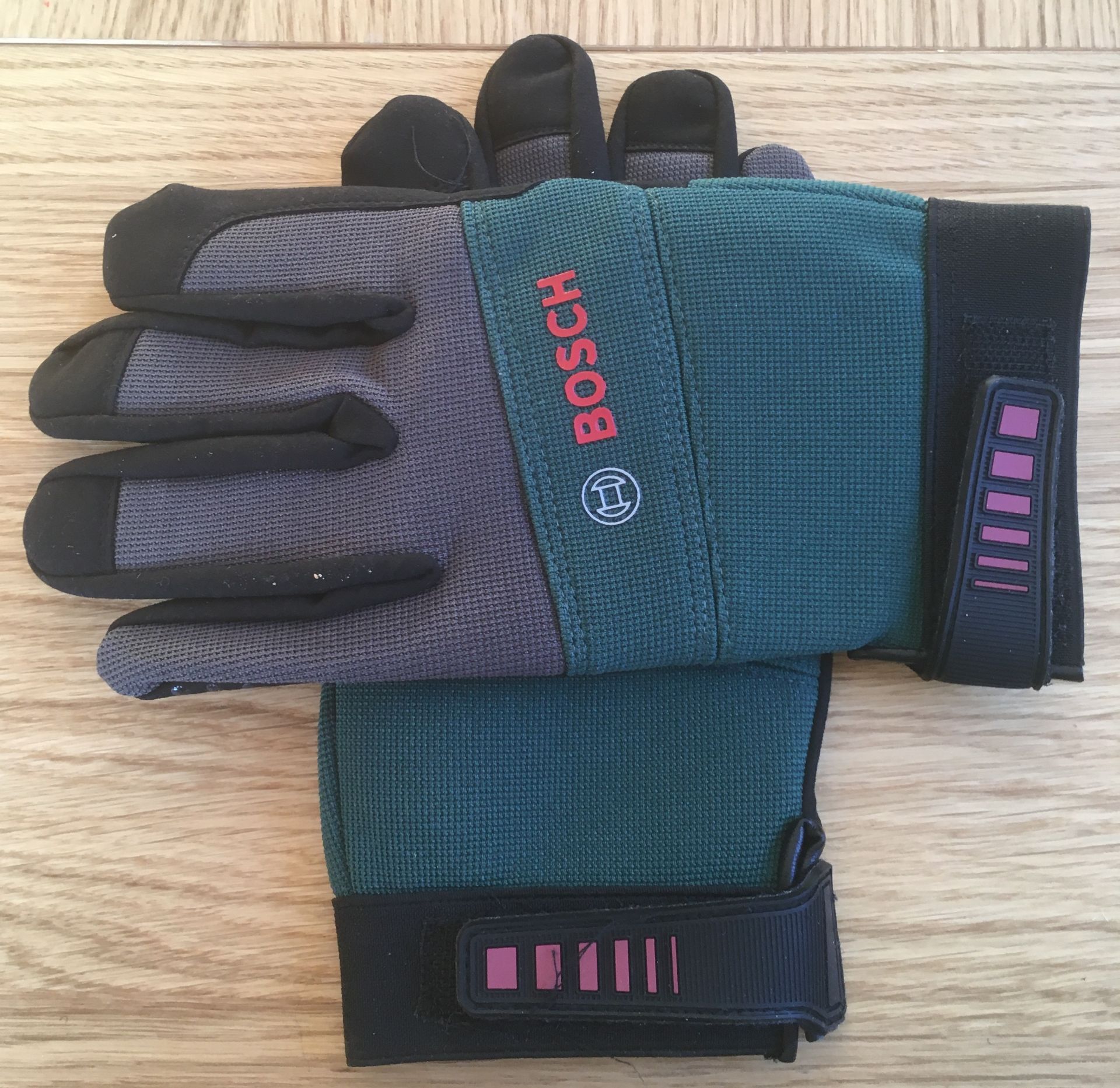 2 x PAIRS OF BOSCH UNISEX GARDENING GLOVES IN GREY / GREEN, SIZE XL, NO RESERVE *NO VAT* - Image 3 of 4