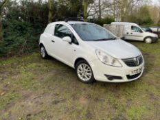 2009/09 REG VAUXHALL CORSA CDTI 1.25 DIESEL WHITE CAR/VAN, SHOWING 7 FORMER KEEPERS *PLUS VAT*