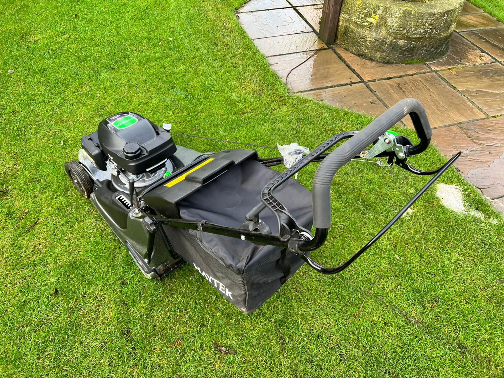 NEW AND UNUSED HAYTER HARRIER 48 PRO PETROL AUTO-DRIVE MOWER WITH REAR ROLLER AND COLLECTOR - Image 4 of 15