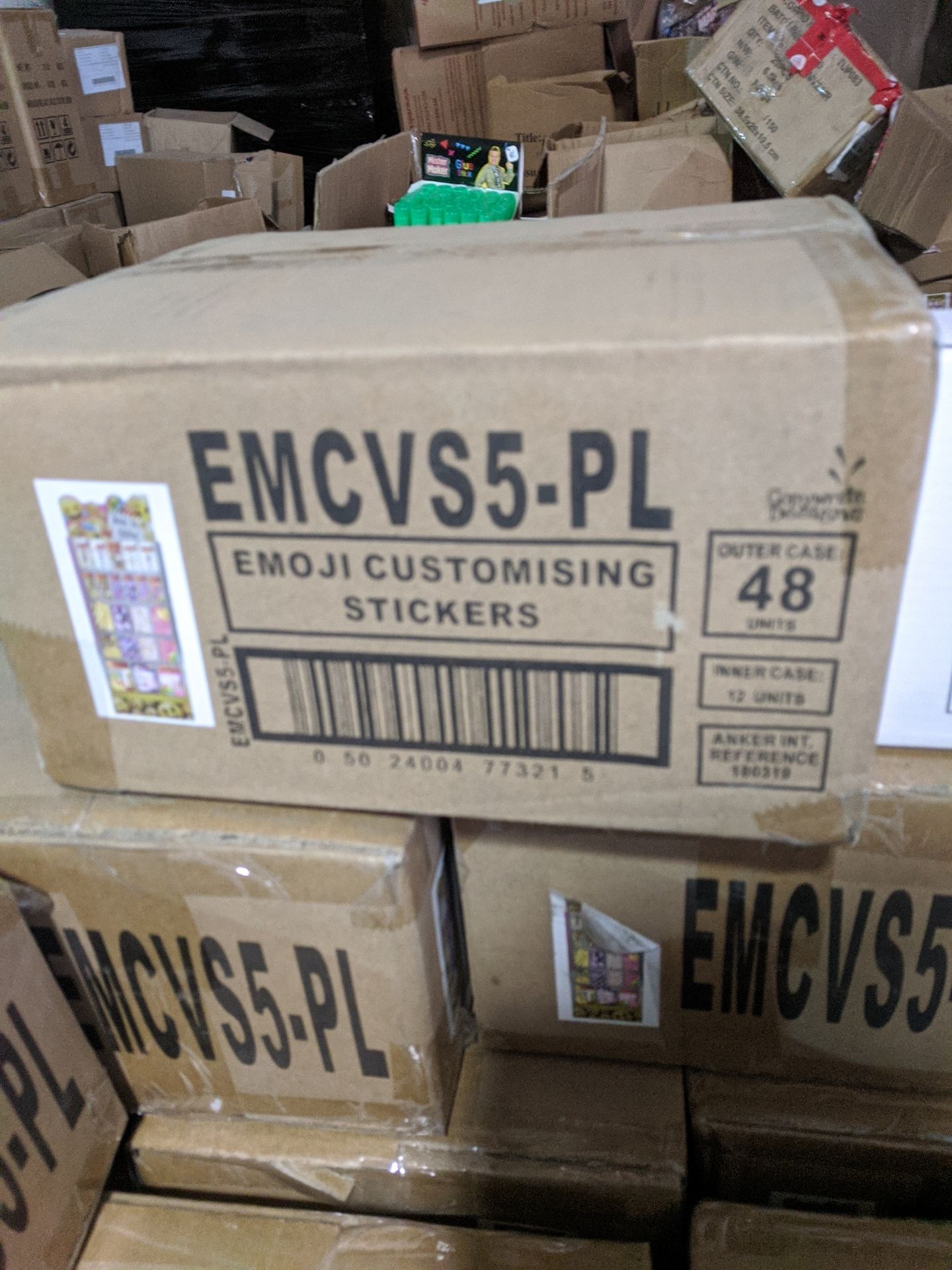 1 PALLET CONTAINING 70 BOXES OF 48pcs BRAND NEW AND SEALED LISCENSED STICKER DECALS *PLUS VAT* - Image 5 of 6