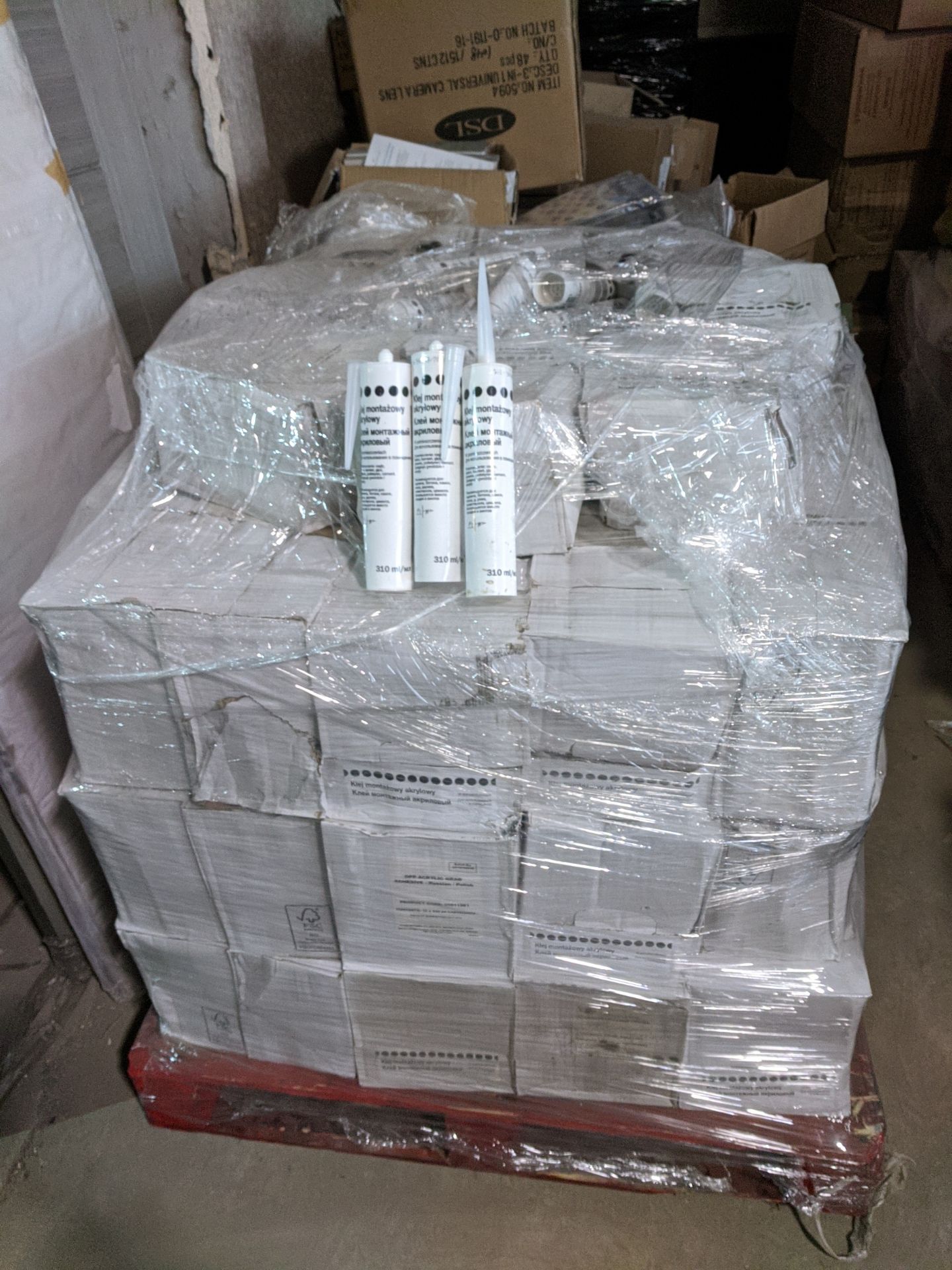 1 PALLET OF BRAND NEW AND SEALED ADHESIVE GLUE TUBES, APPROX 1000 TUBES ON PALLET *PLUS VAT* - Image 2 of 4