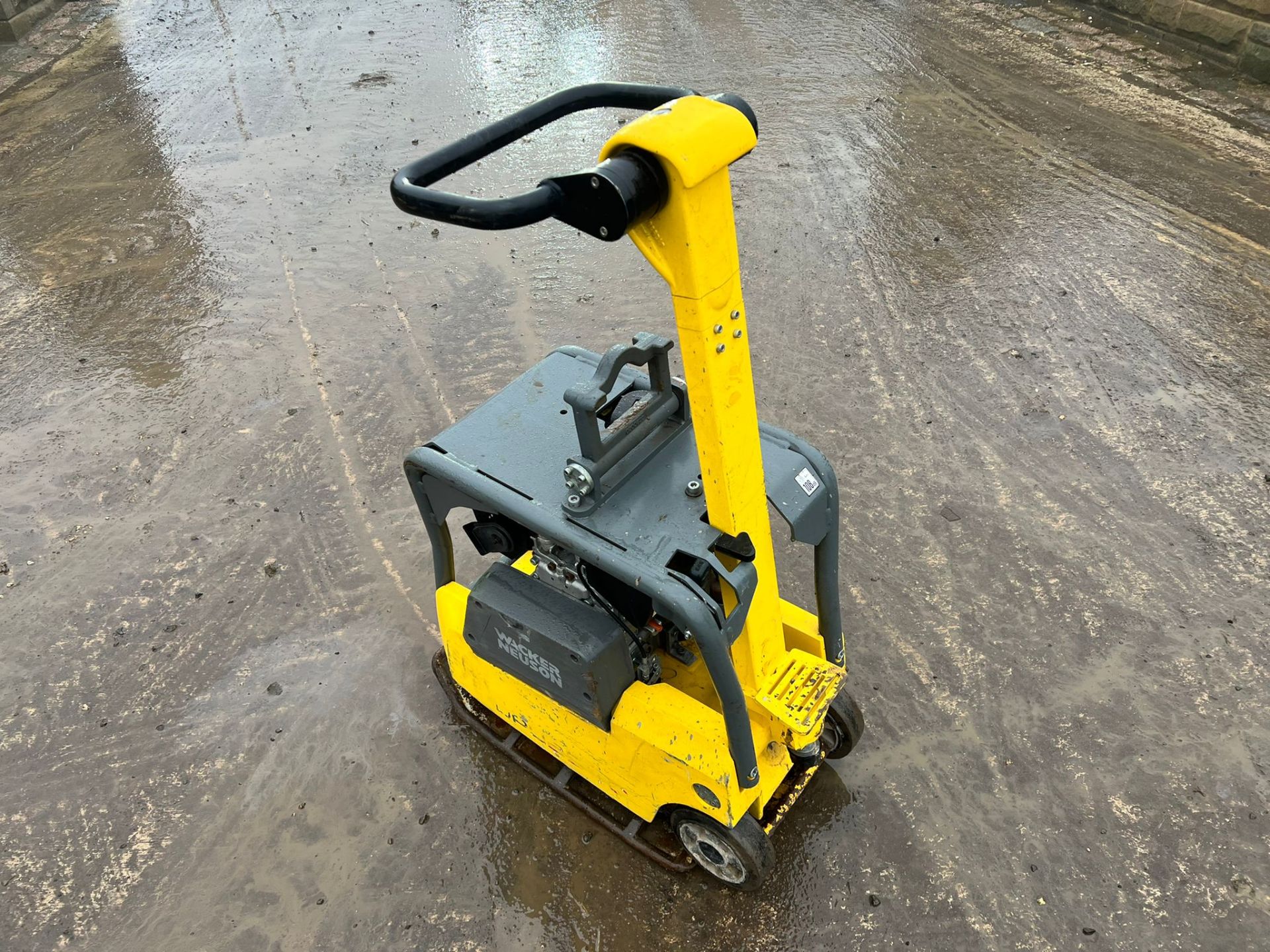 2019 WACKER NEUSON DPU2540 F/R WACKER / COMPACTION PLATE, RUNS DRIVES AND WORKS *PLUS VAT* - Image 4 of 8