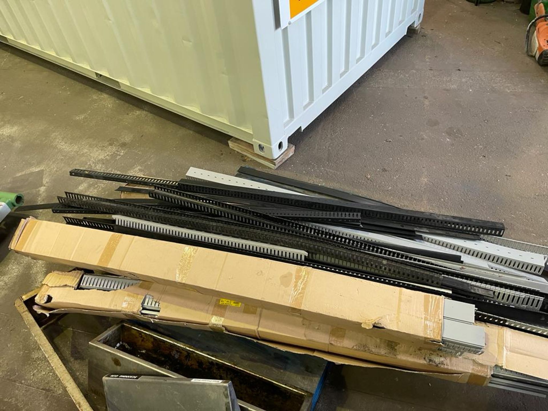 LARGE QUANTITY OF CABLE TRAY, TO PALLET AS SHOWN *NO RESERVE* NO VAT - Image 5 of 5