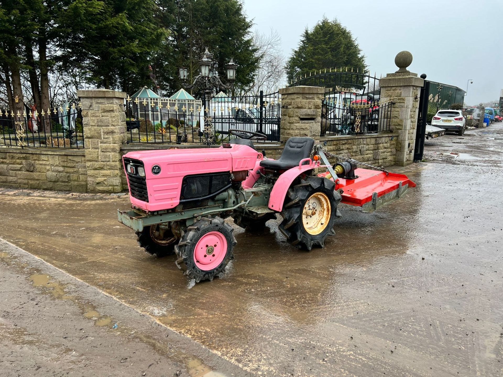 YANMAR YM1401D 14hp 4WD COMPACT TRACTOR WITH 4ft FLEMING TOPPER, RUNS DRIVES AND CUTS *PLUS VAT* - Image 2 of 14