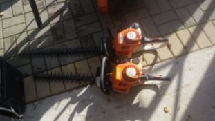 2 x STIHL HS45 HEDGE TRIMMERS, BOTH RUN, NEED NEW GRAB HANDLES AND AIR FILTERS *NO VAT*