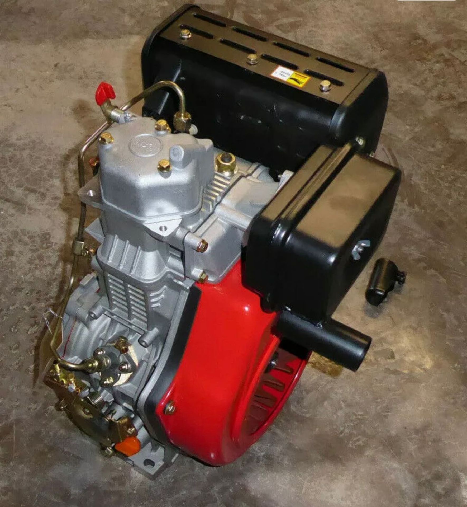NEW AND UNUSED CHANGHAI 192FA DIESEL ENGINE, SUITABLE FOR MINI DIGGER, STILL IN BOX *PLUS VAT* - Image 4 of 6