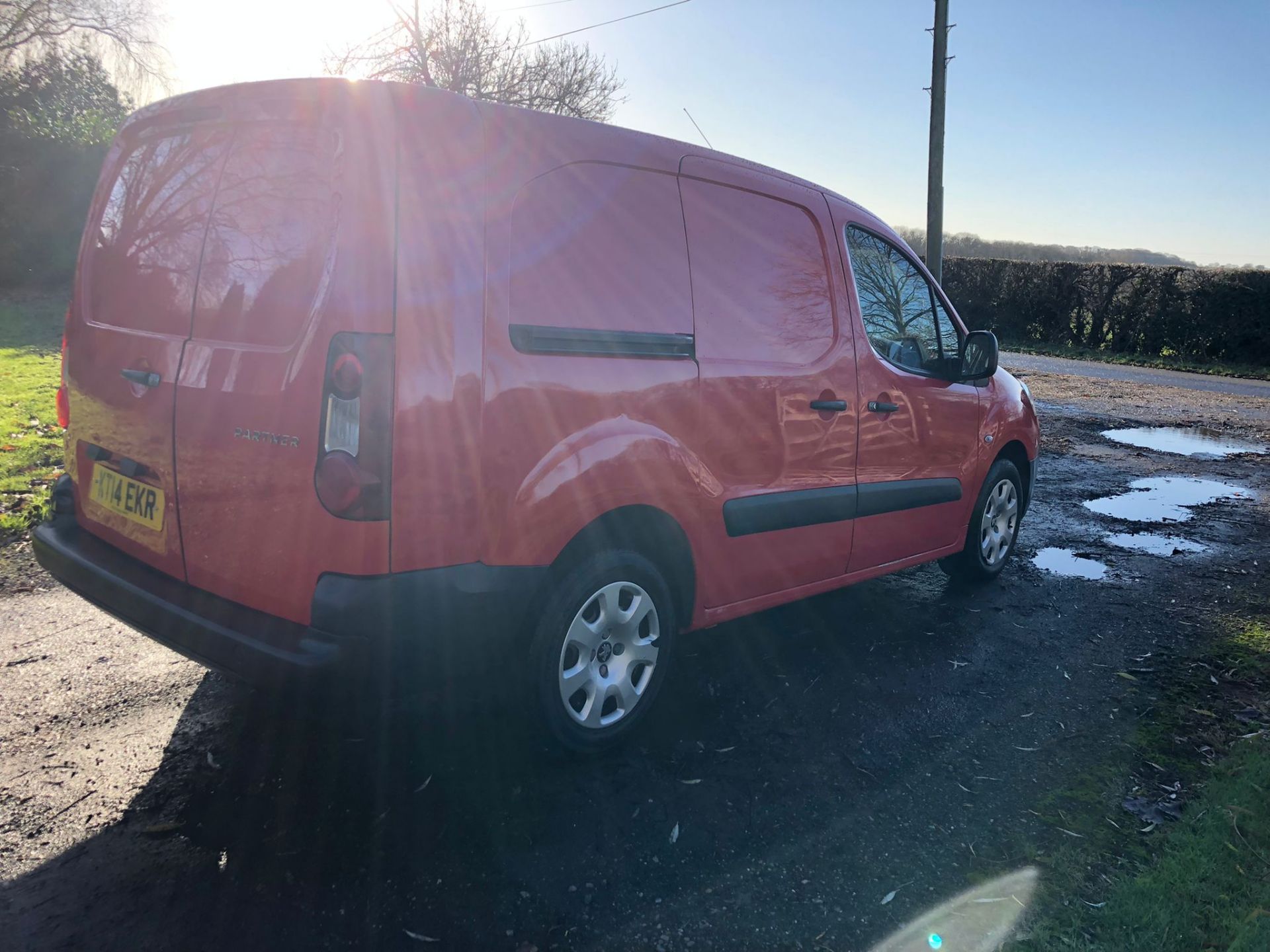 2014 PEUGEOT PARTNER 750 S L2 HDI RED PANEL VAN, 92,044 MILES, 1.6 DIESEL *PLUS VAT* - Image 6 of 15