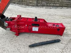 NEW AND UNUSED ES MANUFACTURING ESB00 ROCK BREAKER, CHISEL IS INCLUDED, 30MM PINS *PLUS VAT*
