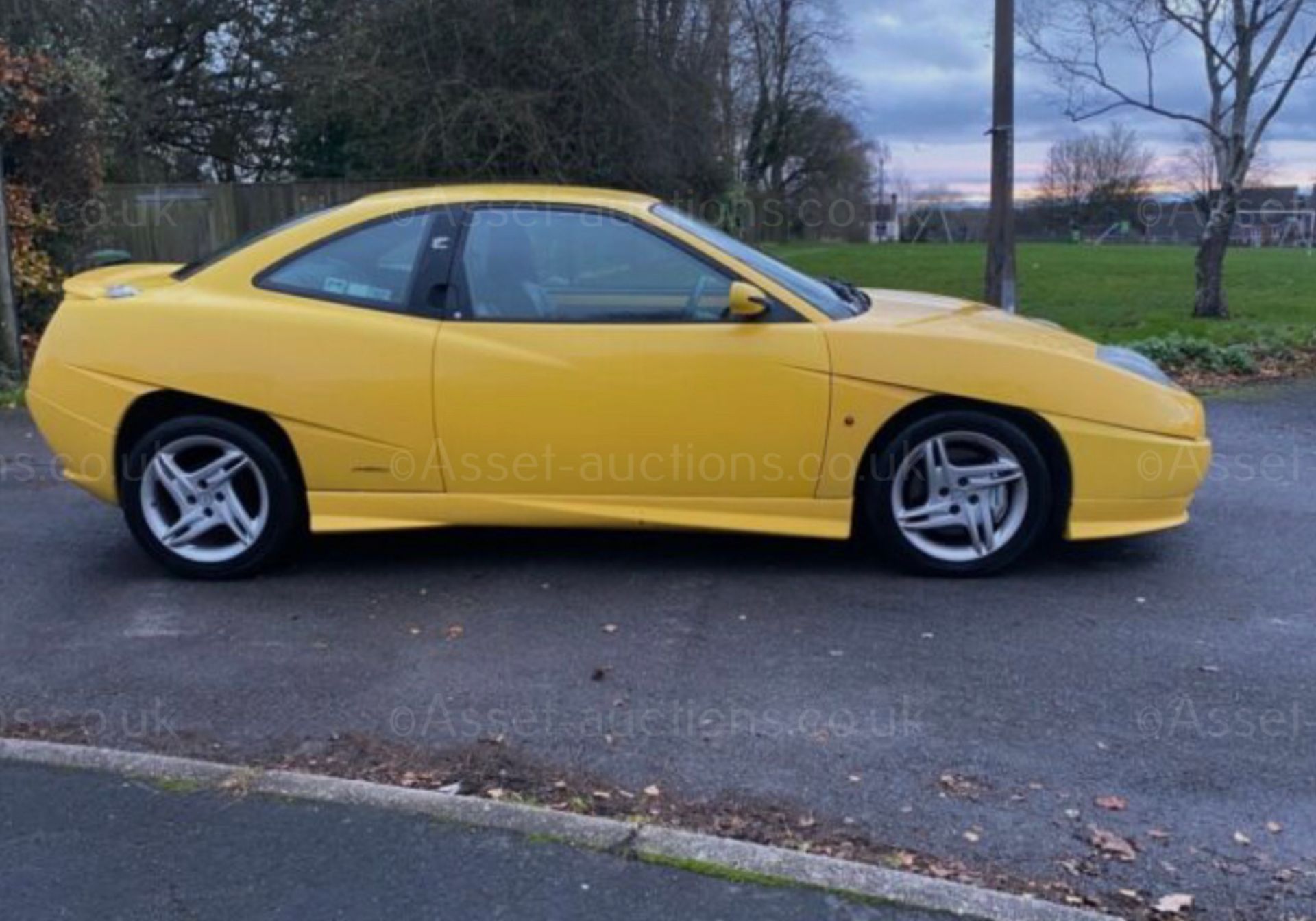1996 FIAT COUPE 20V TURBO YELLOW SALOON, 2.0 PETROL ENGINE, SHOWING 95K MILES *NO VAT* - Image 8 of 12