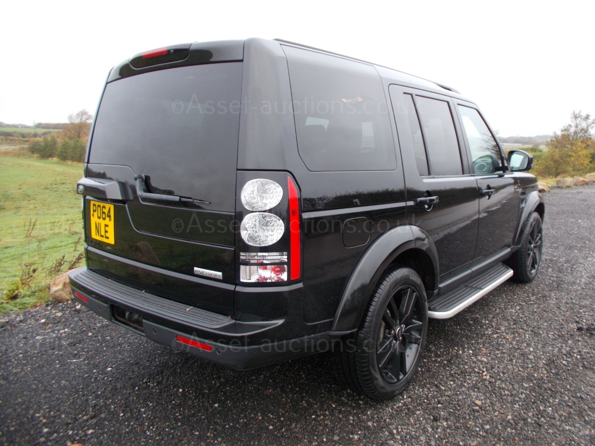 2015/64 LAND ROVER DISCOVERY HSE LUXURY SCV6 7 SEATER, 3.0 V6 PETROL SUPERCHARGED *NO VAT* - Image 7 of 27