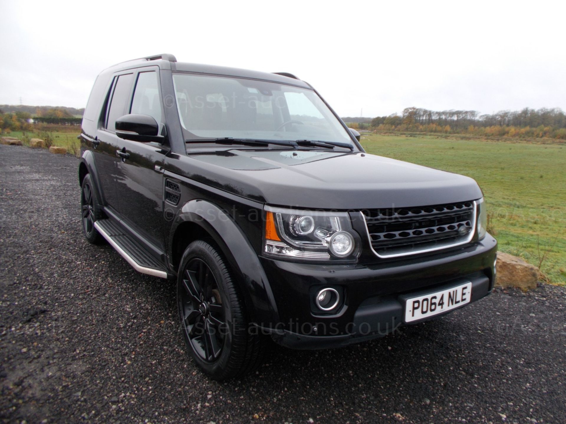 2015/64 LAND ROVER DISCOVERY HSE LUXURY SCV6 7 SEATER, 3.0 V6 PETROL SUPERCHARGED *NO VAT* - Image 2 of 27