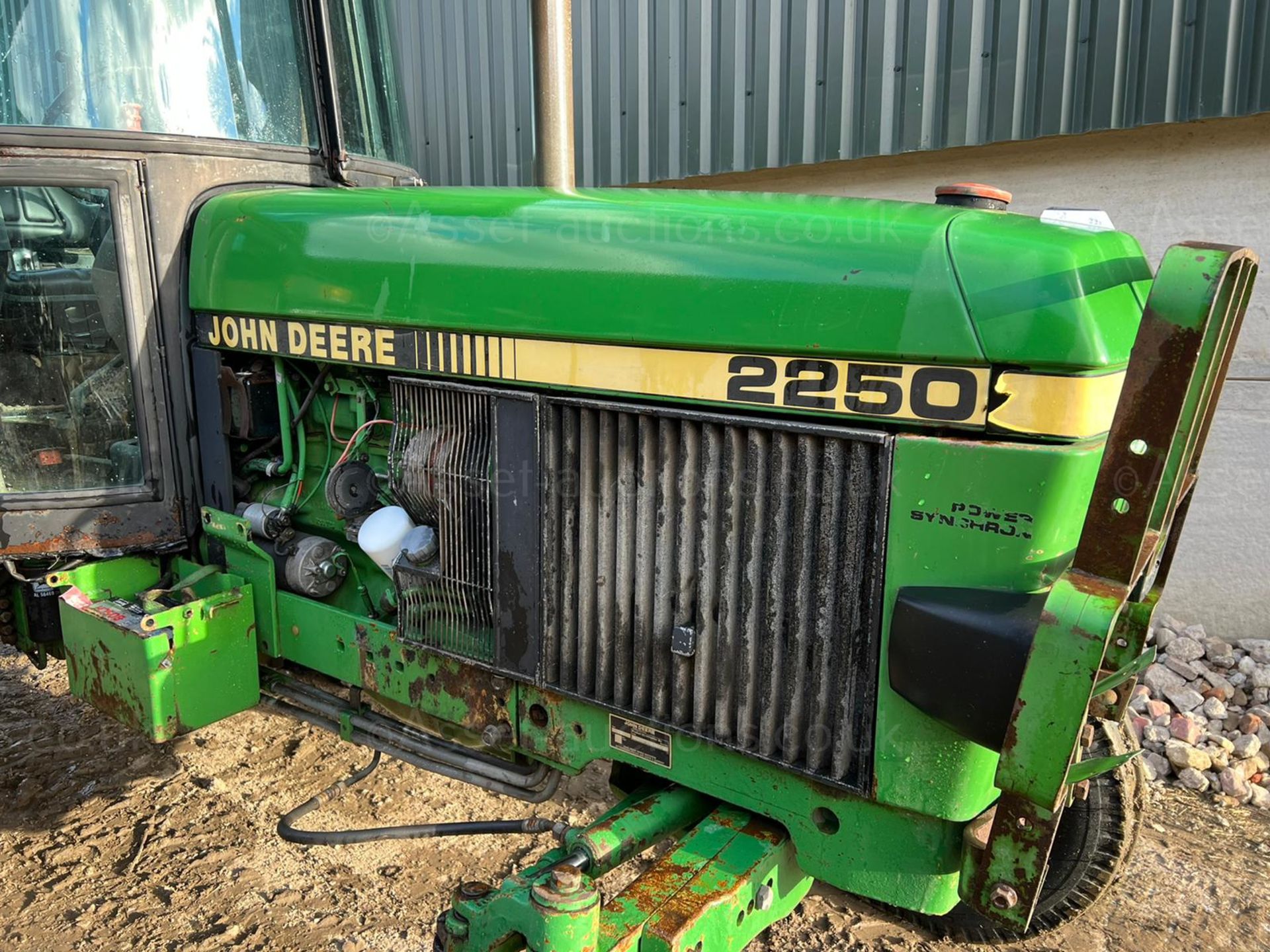 JOHN DEERE 2250 62hp TRACTOR, RUNS AND DRIVES, CABBED, 2 SPOOLS *PLUS VAT* - Image 11 of 11