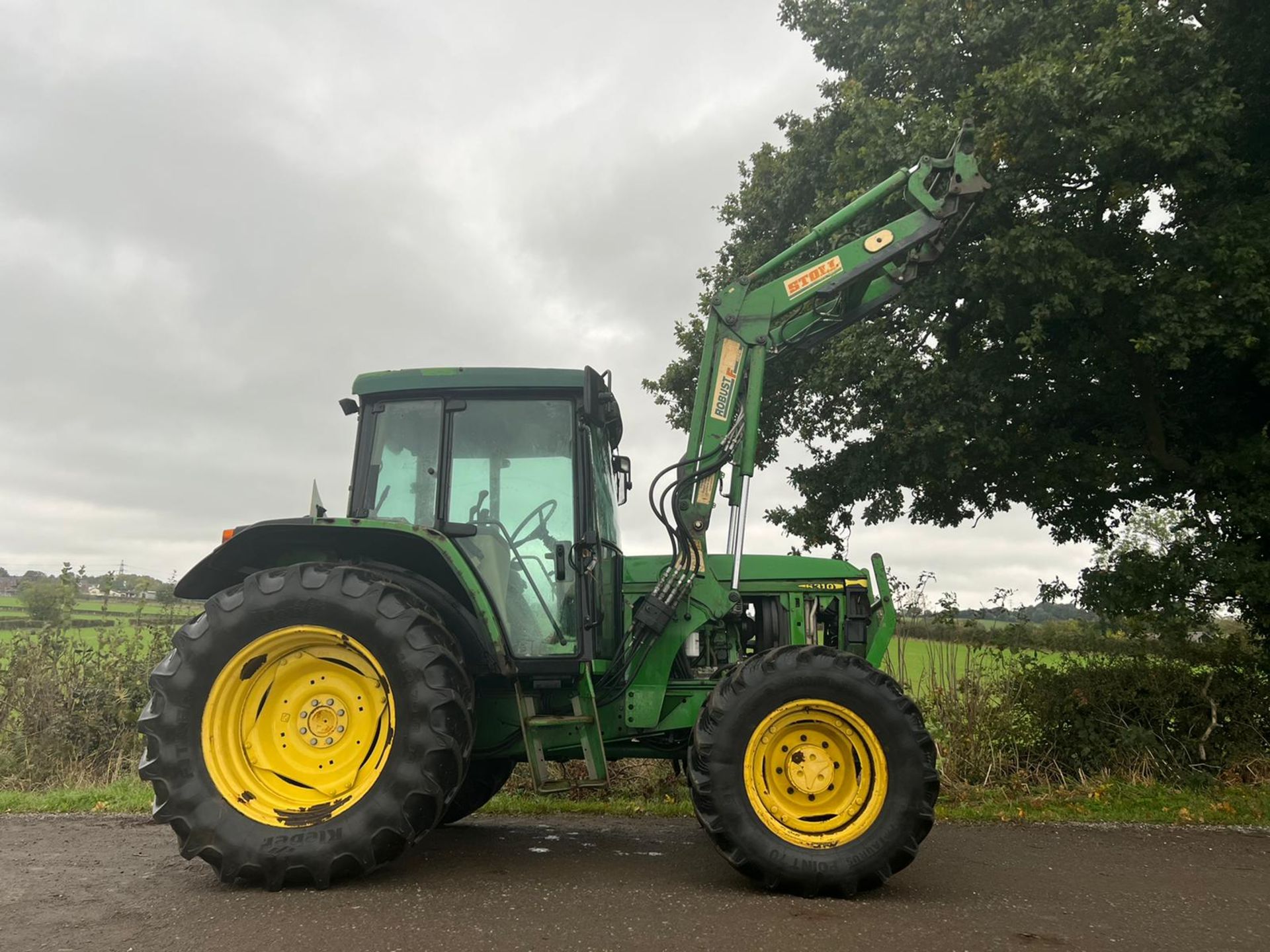 2003 JOHN DEERE 6310 99hp 4WD TRACTOR WITH STROLL FRONT LOADER, RUNS DRIVES AND WORKS *PLUS VAT* - Image 2 of 18