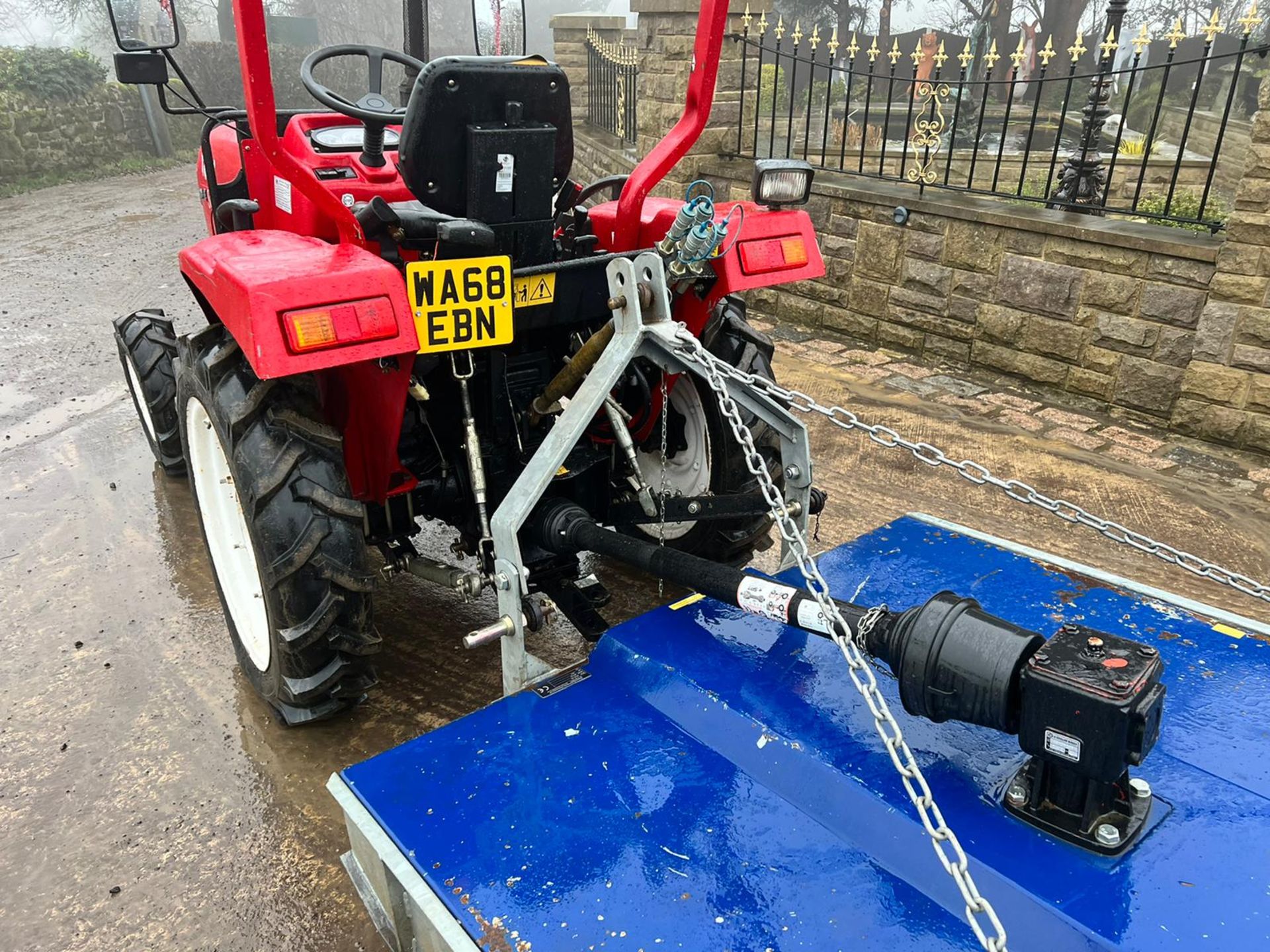 SIROMER 204E 20hp 4WD COMPACT TRACTOR WITH TOPPER, RUNS DRIVES AND CUTS, 326 HOURS *PLUS VAT* - Image 6 of 15