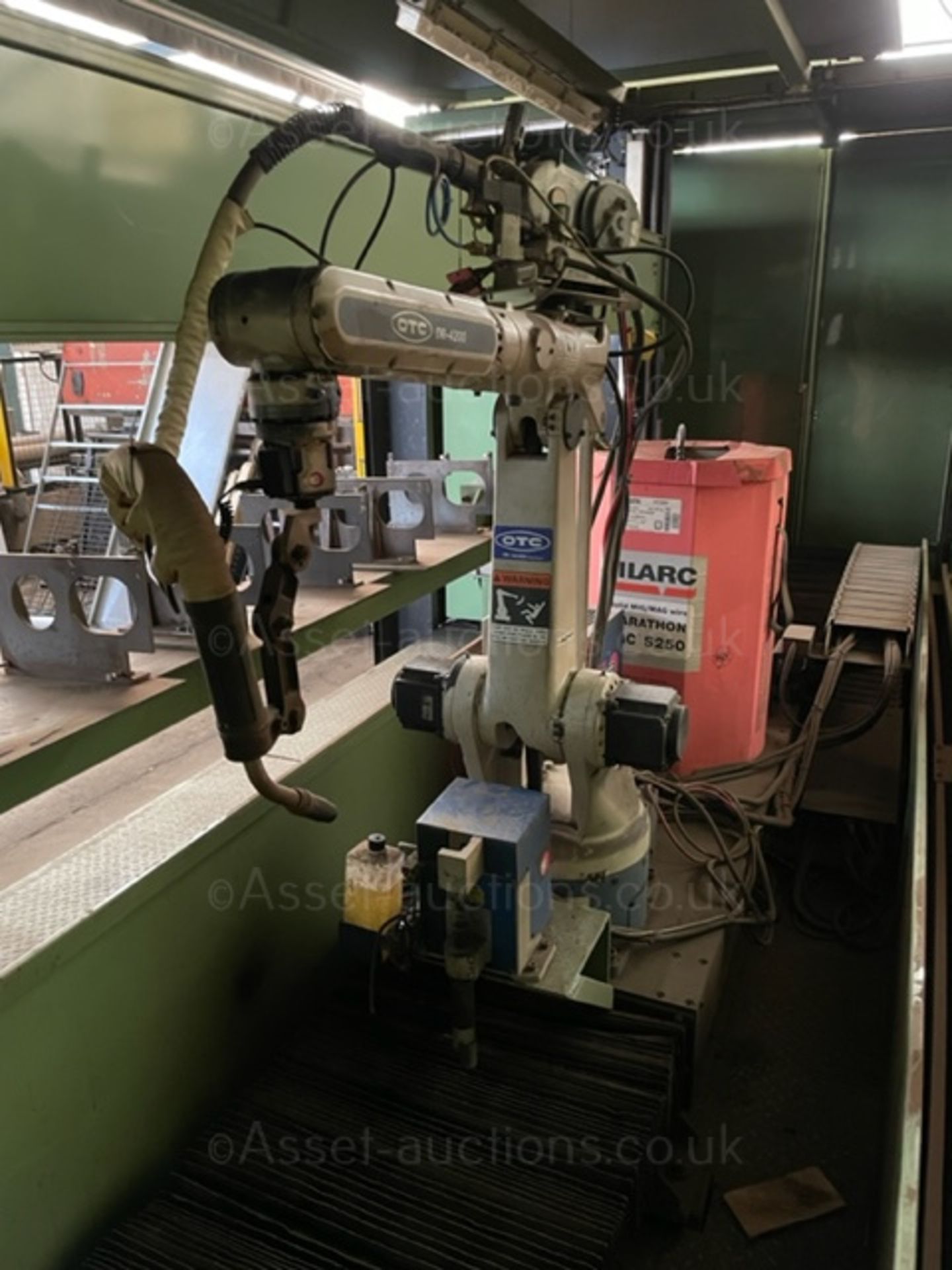 OTC DR4200 3 STATION ROBOTIC WELDING SYSTEM *PLUS VAT* - Image 14 of 27