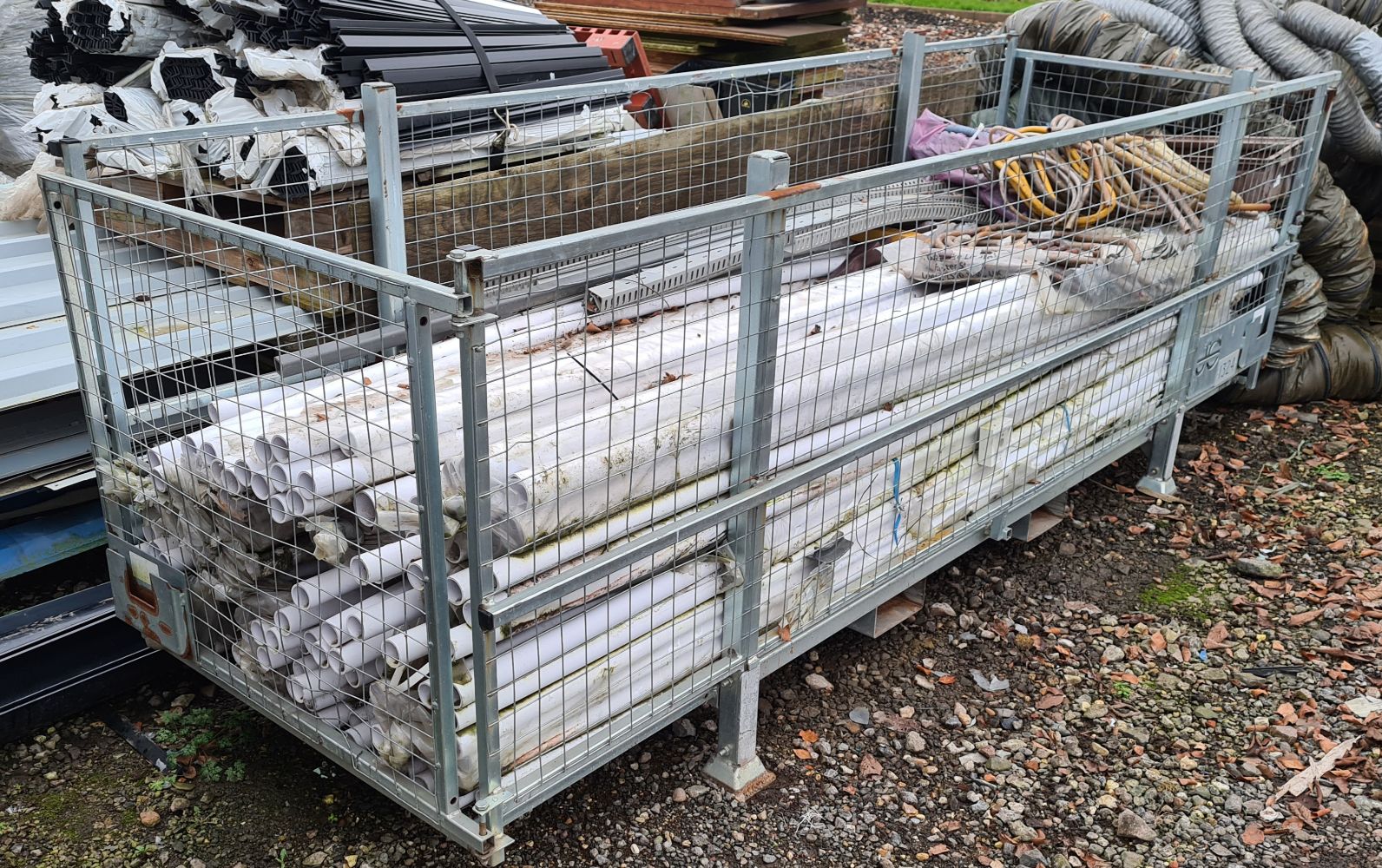 200 + LOTS, 2013 PECOLIFT, NEW STOCK PALLETS, SAFE, NEW DISC CUTTERS, CHAINSAWS, TRACTORS, MOWERS, DIGGERS ETC ENDS FROM 7PM TUESDAY