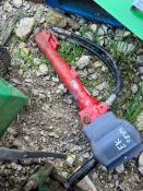 RED HYDRAULIC GUN WITH HOSES, NO CHISEL, BELIEVED TO BE WORKING *PLUS VAT*