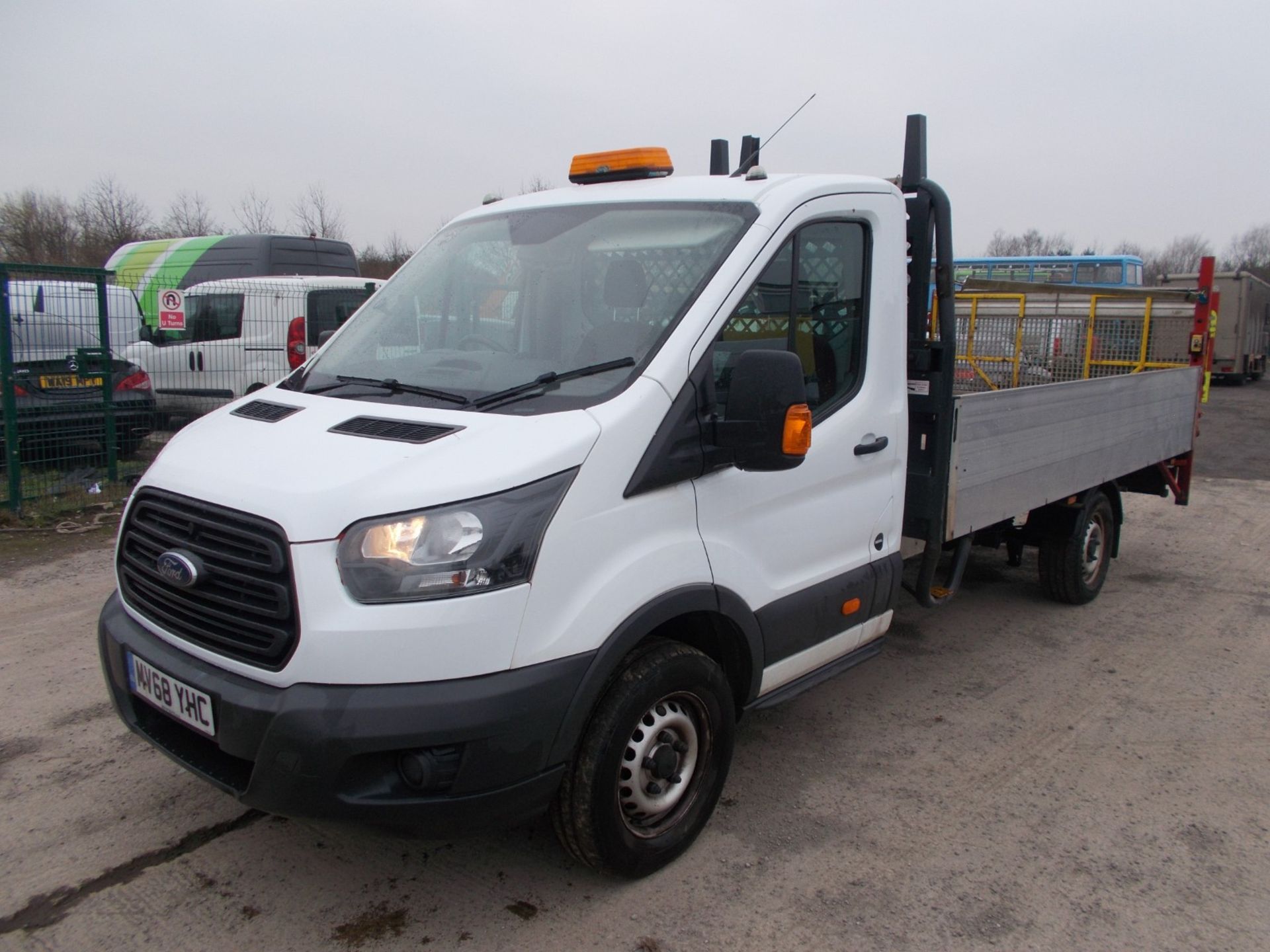 2018/68 FORD TRANSIT 350 DROPSIDE LORRY, 2.0 DIESEL, 6 SPEED MANUAL, 59K MILES, STARTS RUNS DRIVES - Image 3 of 24