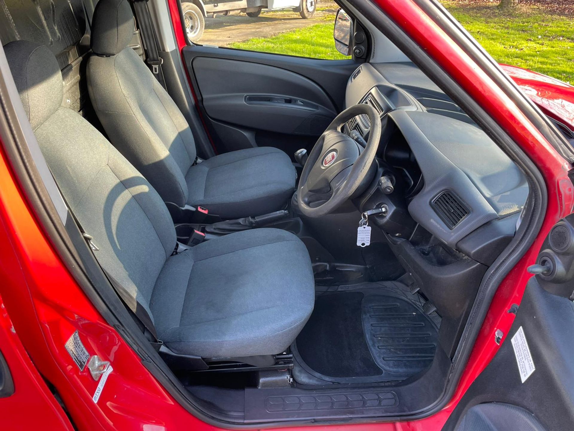 2014 FIAT DOBLO 16V MULTIJET RED PANEL VAN, 109,175 MILES, 1248cc DIESEL ENGINE *PLUS VAT* - Image 11 of 14