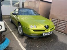 1998 ALFA ROMEO SPIDER T SPARK 16 GREEN CONVERTIBLE, IMMOBILIZER ISSUE AS FLAT BATTERY *NO RESERVE*