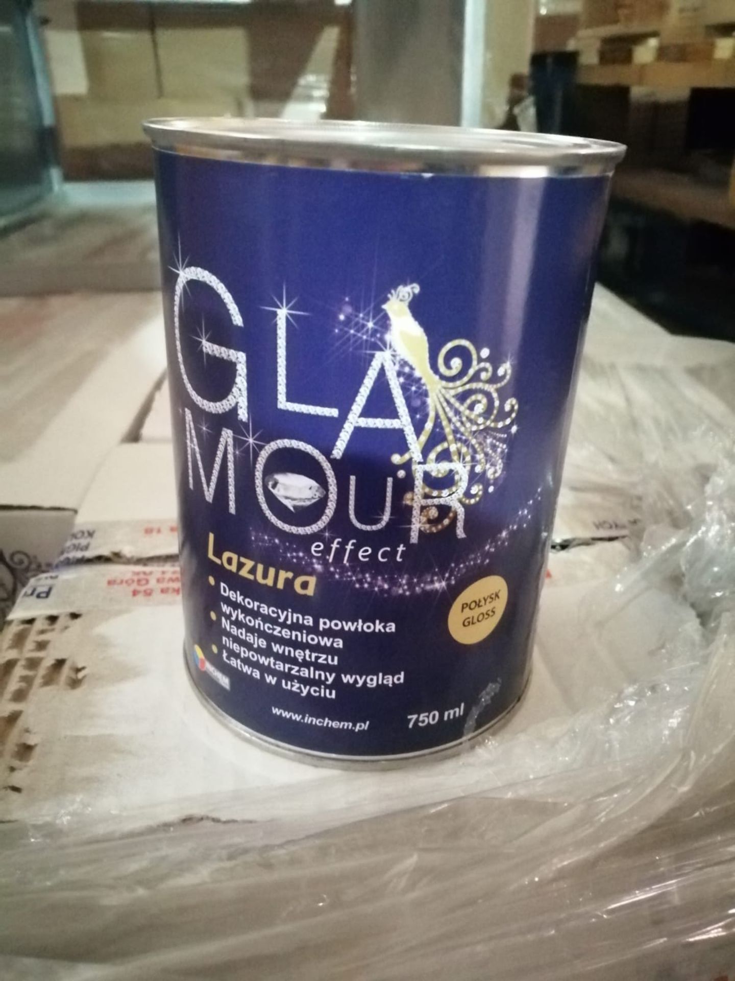 1 PALLET x 480pcs OF NEW AND SEALED MATT / GLOSS FINISH GLAZE, RRP APPROX £8.99 A TIN *PLUS VAT* - Image 2 of 6