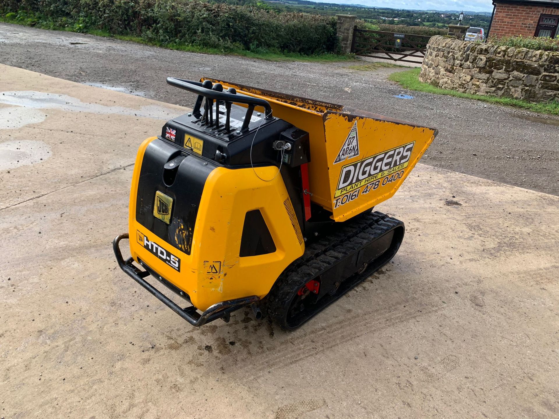 2018 JCB HTD-5 DIESEL TRACKED DUMPER, RUNS DRIVES AND WORKS WELL, HIGH TIP DUMP *PLUS VAT* - Image 4 of 12