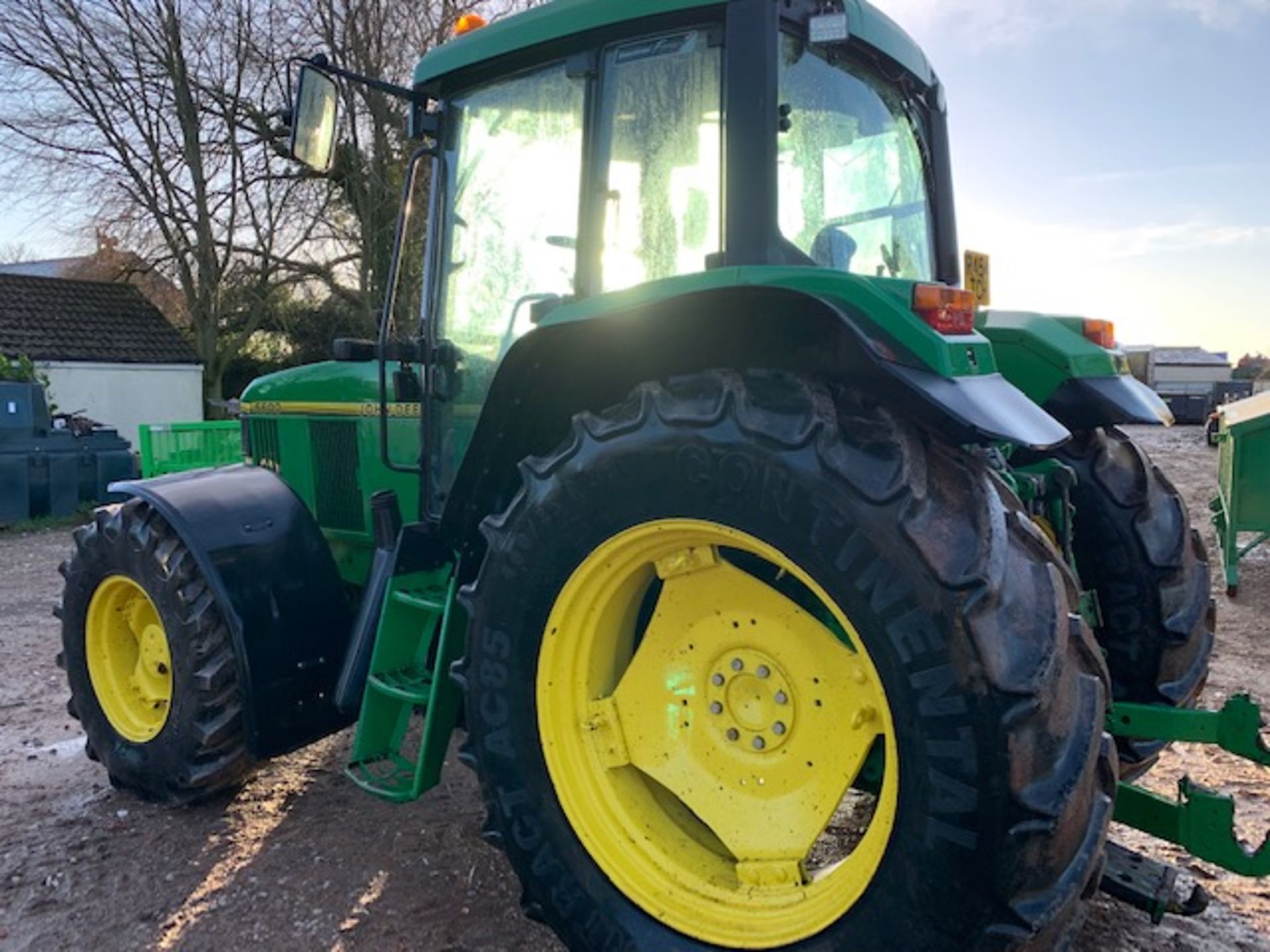 JOHN DEERE 6600 TRACTOR, POWER QUAD GEARBOX, 7300 HOURS, 3 SPOOLS, FULL V5 *PLUS VAT* - Image 3 of 11