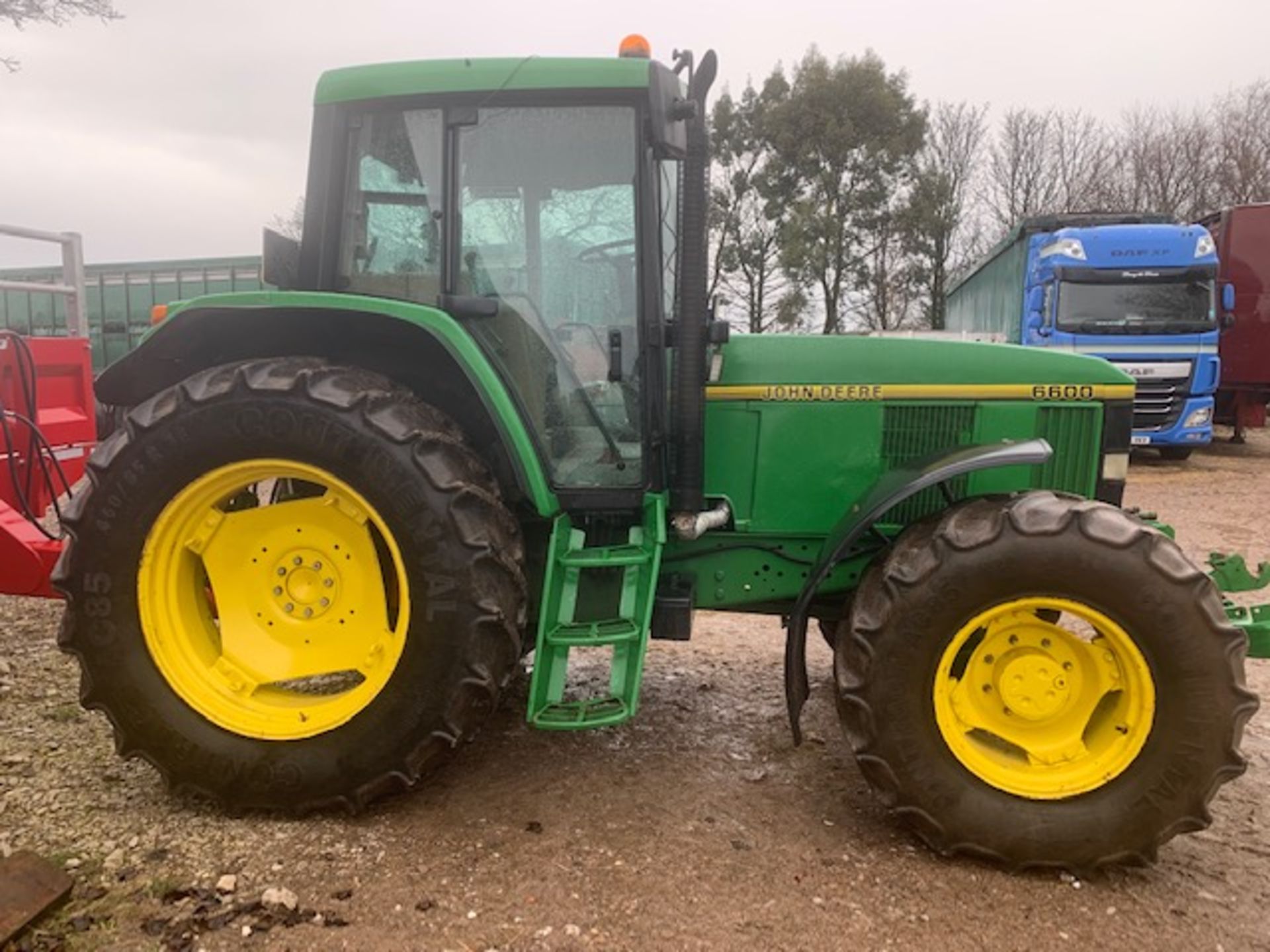 JOHN DEERE 6600 TRACTOR, POWER QUAD GEARBOX, 7300 HOURS, 3 SPOOLS, FULL V5 *PLUS VAT* - Image 7 of 11