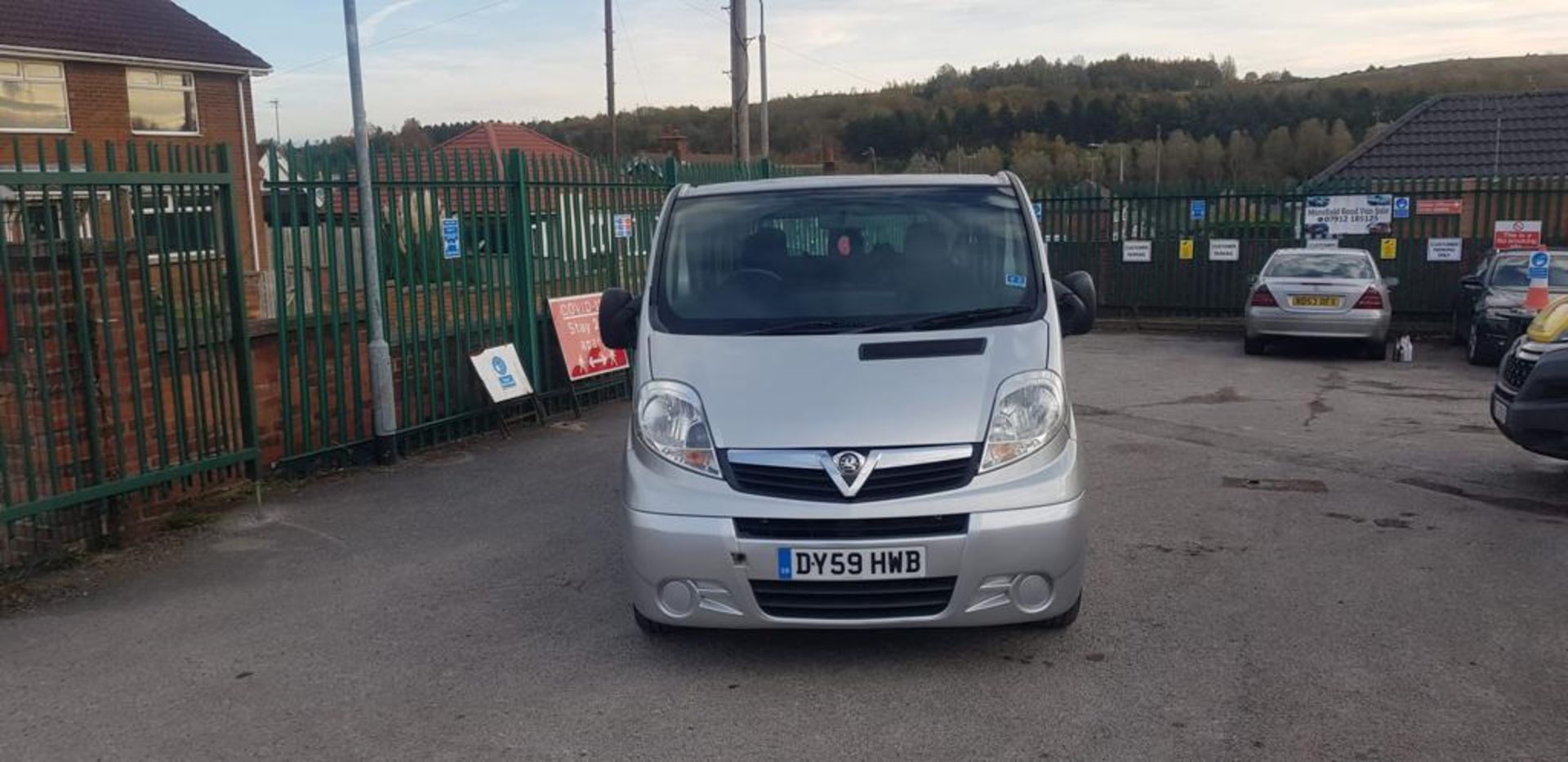 2009 VAUXHALL VIVARO COMBI LWB SILVER MINIBUS, 2.0 DIESEL ENGINE, 234,770 MILES *NO VAT* - Image 3 of 13