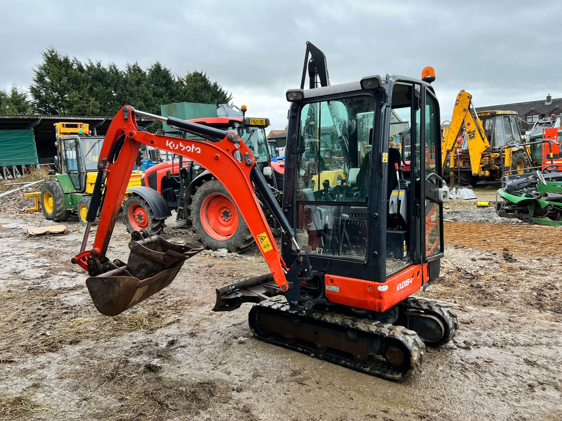 2018 KUBOTA KX018-4 1.8 TON MINI DIGGER, RUNS DRIVES AND DIGS, SHOWING A LOW 1681 HOURS - Image 2 of 20