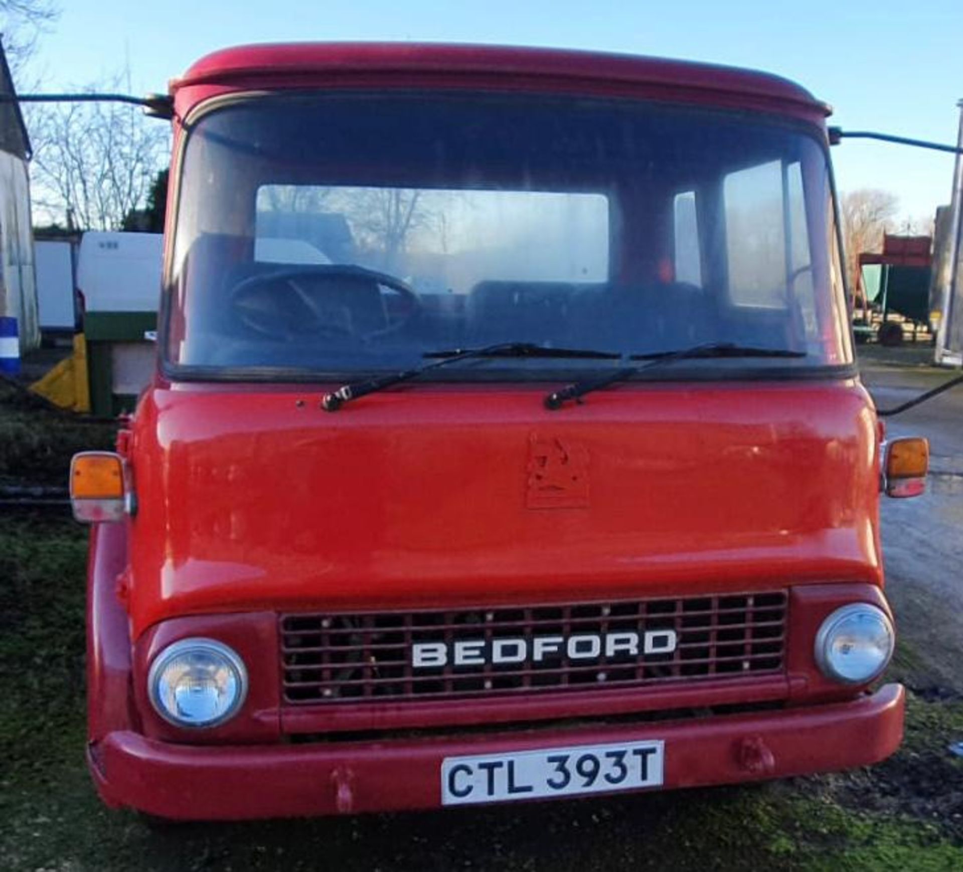 1978 BEDFORD TK RECOVERY TRUCK, STARTS AND DRIVES FINE *NO VAT* - Image 2 of 7