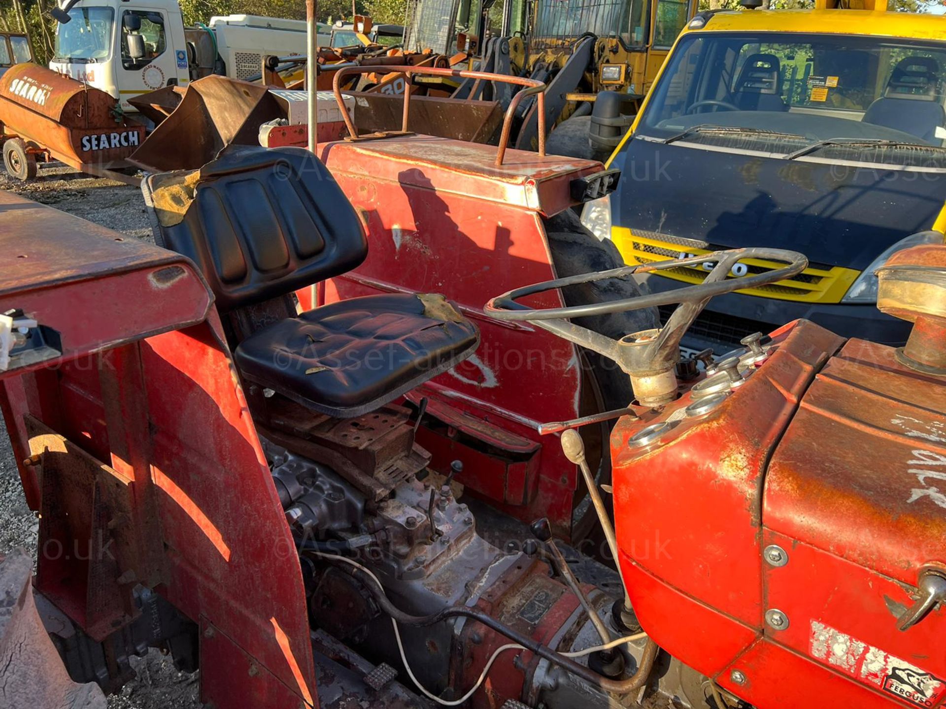 MASSEY FERGUSON 158 62hp TRACTOR, RUNS AND DRIVES, PICKUP HITCH, SHOWING 649 HOURS *PLUS VAT* - Image 6 of 9