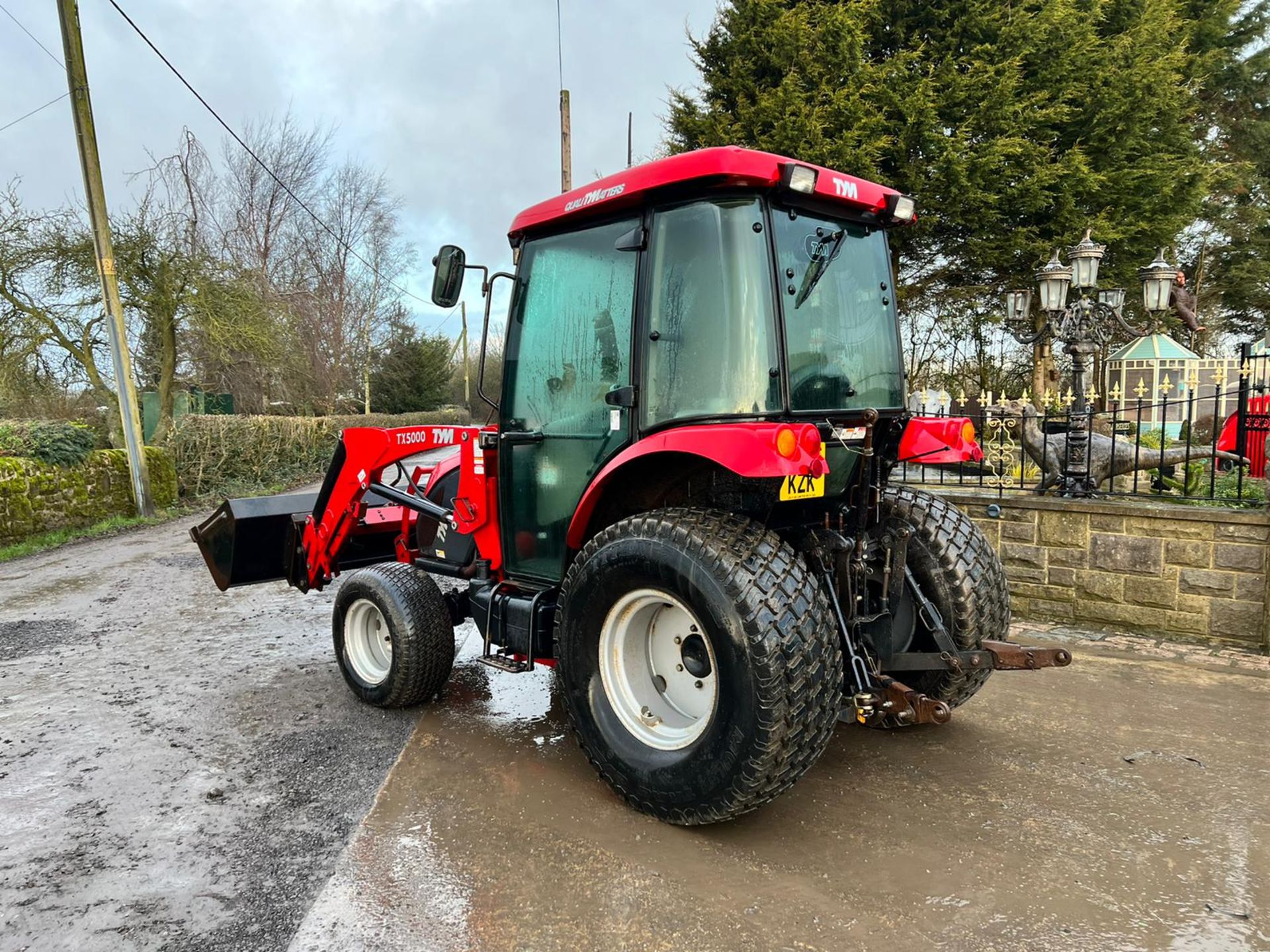2016/66 TYM T503 4WD 50hp COMPACT TRACTOR WITH FRONT LOADER AND BUCKET *PLUS VAT* - Image 5 of 18