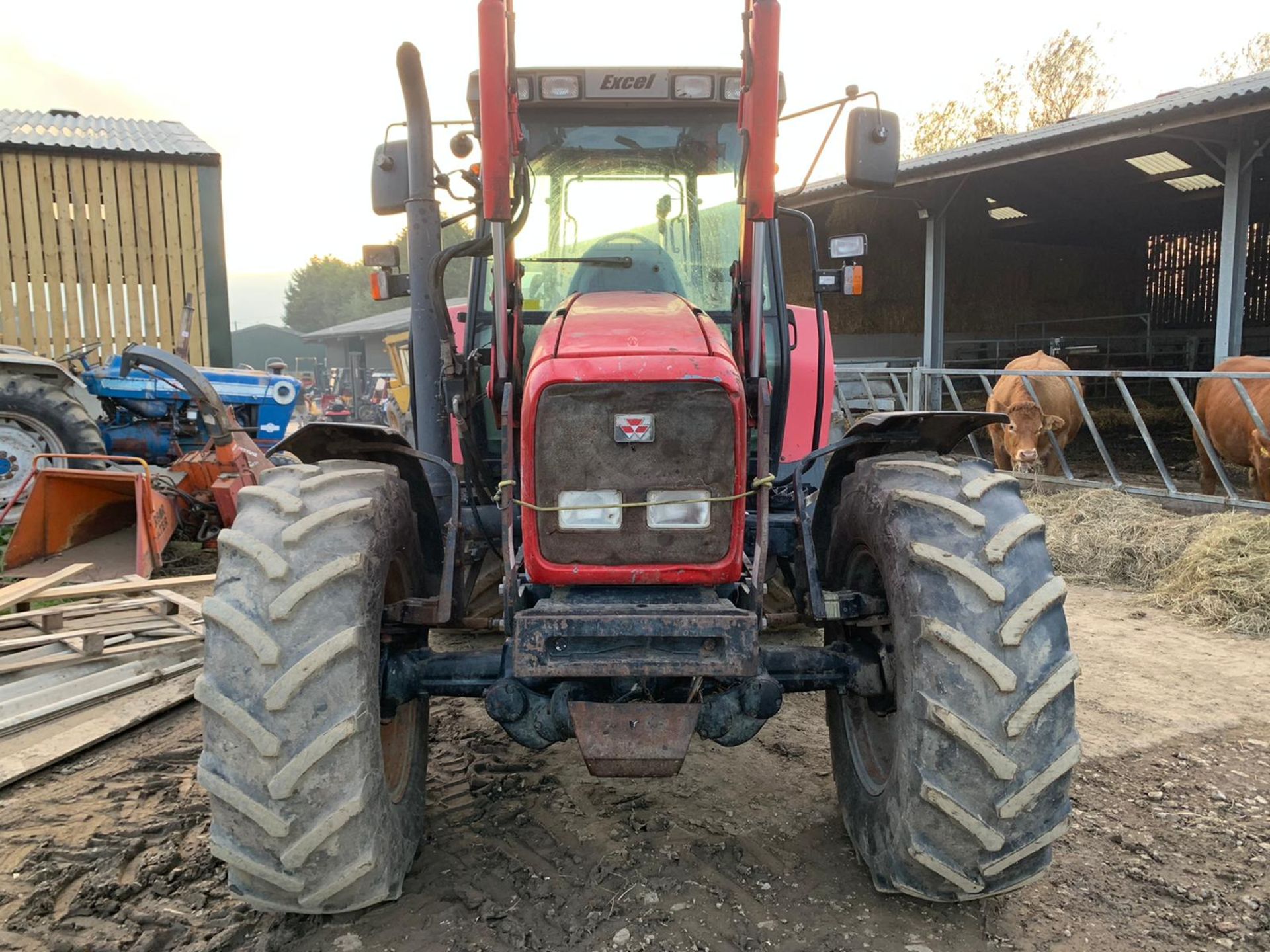2002 MASSEY FERGUSON 6270 POWER CONTROL 100hp 4WD TRACTOR WITH FRONT LOADER AND SPIKE *PLUS VAT* - Image 4 of 17