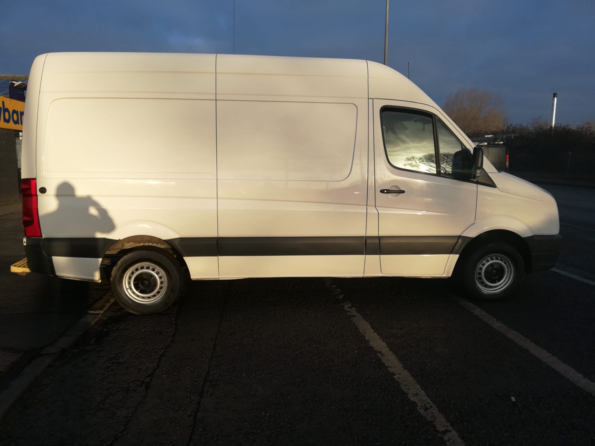 2017 VOLKSWAGEN CRAFTER CR35 TDI BMT WHITE MWB HIGH ROOF PANEL VAN, 115K MILES, EURO 6 AD BLUE - Image 8 of 10