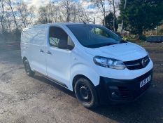 2020/69 VAUXHALL VIVARO 2900 DYNAMIC S/S WHITE PANEL VAN, 71K MILES, EURO 6, AIR CON *PLUS VAT*