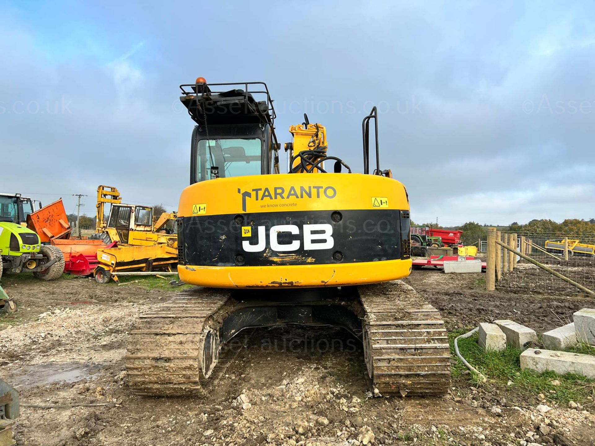 2008 JCB JZ140LC 15 TON STEEL TRACKED EXCAVATOR, RUNS DRIVES AND DIGS, SHOWING 9815 HOURS *PLUS VAT* - Image 8 of 30