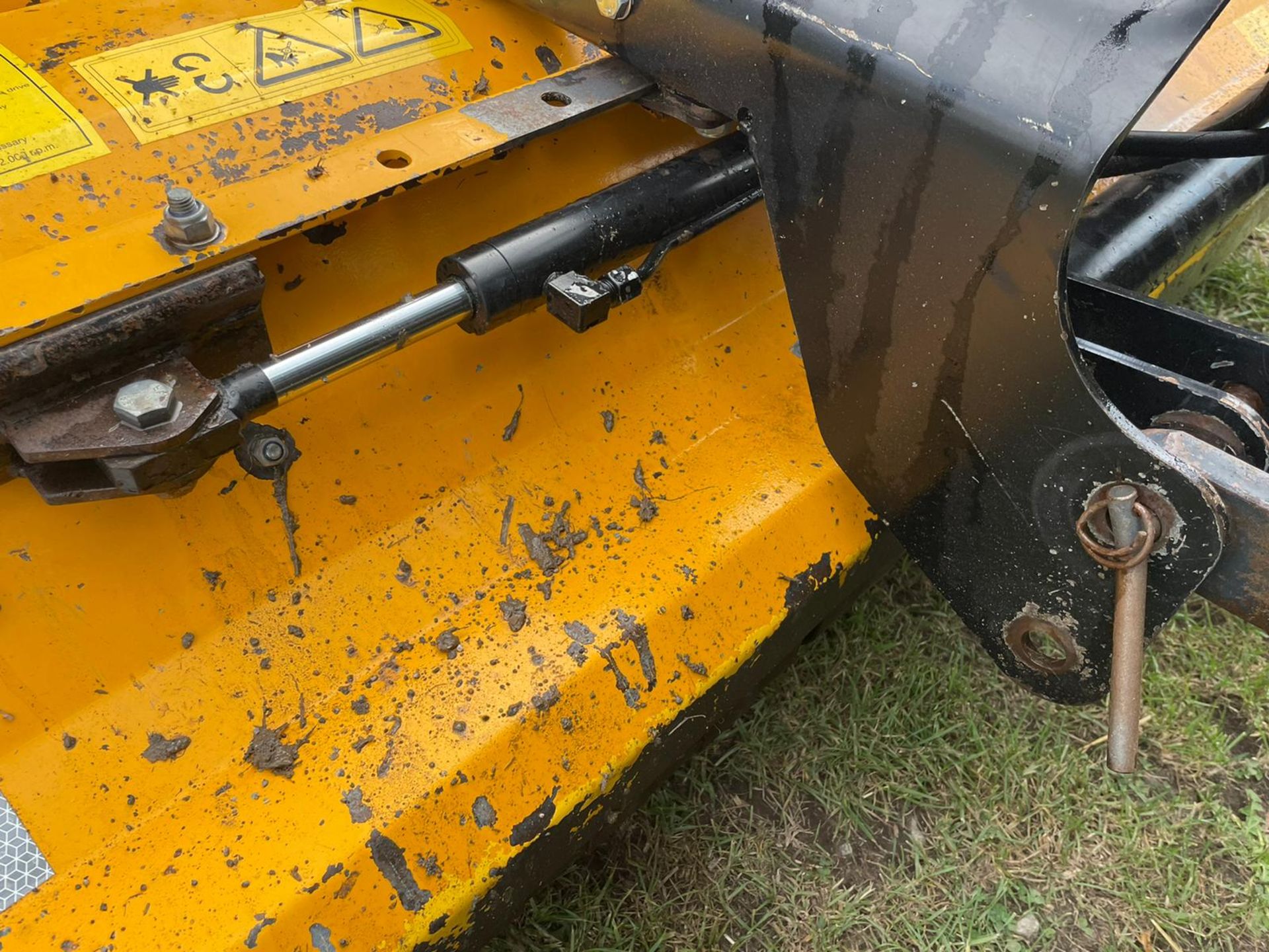 MUTHING MUE 160 FLAIL MOWER, SUITABLE FOR 3 POINT LINKAGE, IN WORKING ORDER *PLUS VAT* - Image 7 of 9