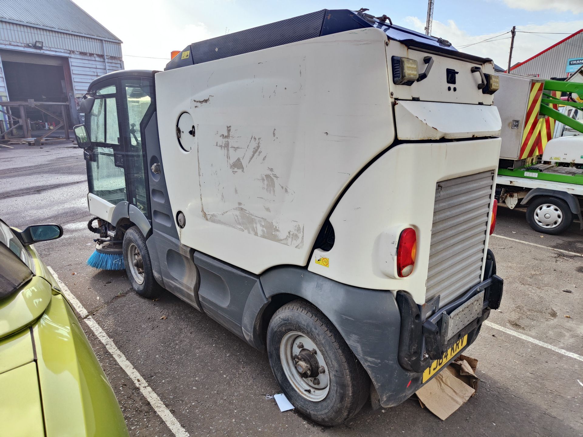 2014/64 REG SCARAB MC200 WHITE ROAD SWEEPER, YEAR 2014, REG YJ64 KRV *PLUS VAT* - Image 4 of 19