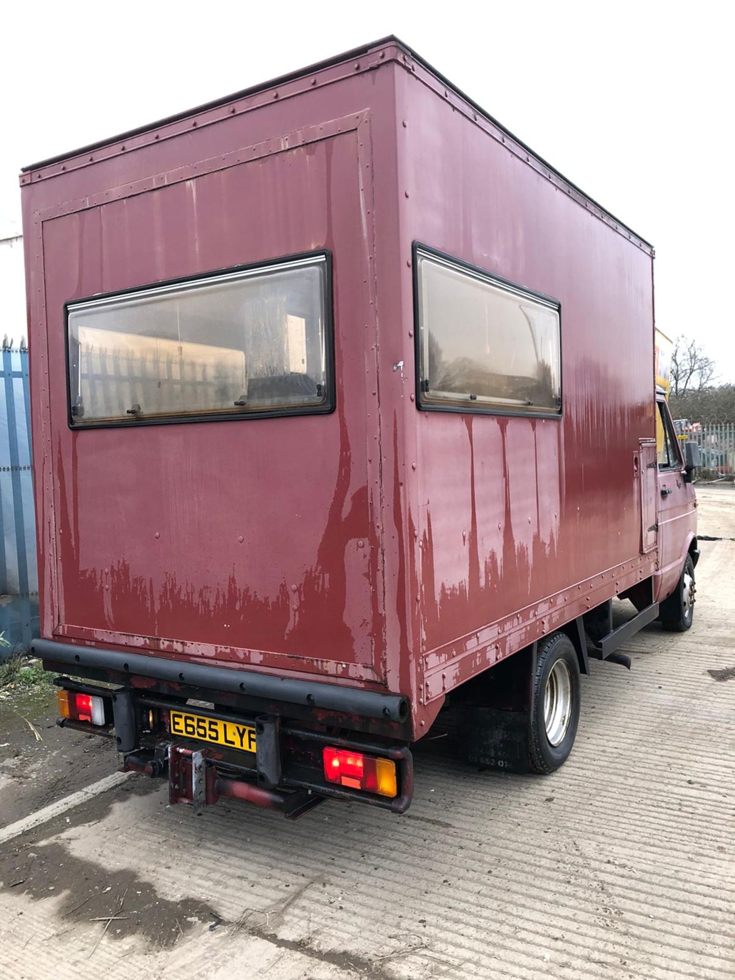 IVECO DAILY 4910 BOX VAN / OFFICE, 2.5 TURBO DIESEL (FIAT TYPE), SHOWING 34K MILES *NO VAT* - Image 5 of 18