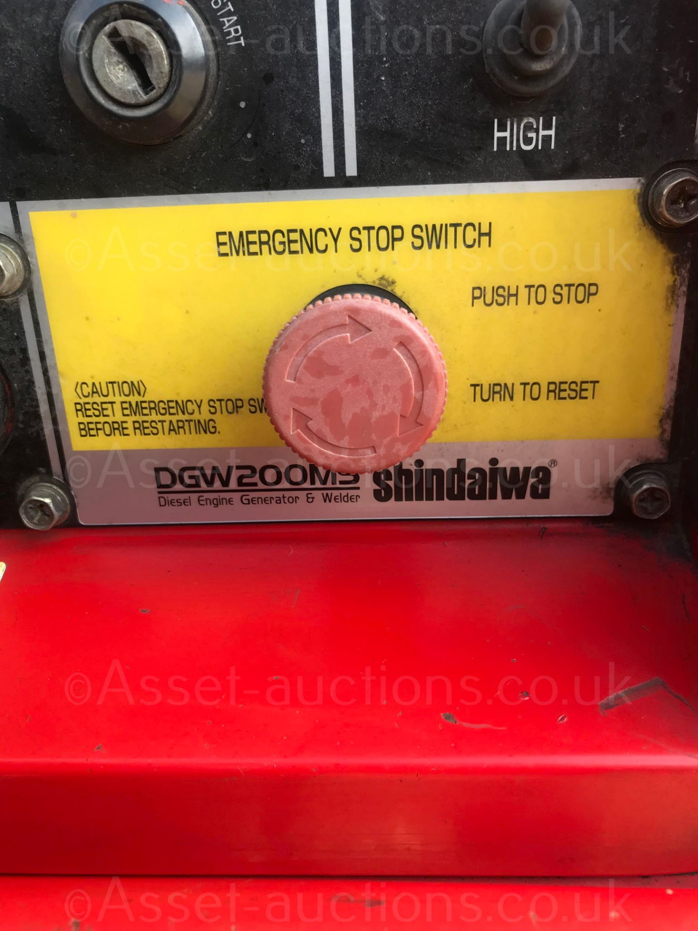 SHINDAIWA PORTABLE WELDER /GENERATOR, MODEL DGW200AMP. YEAR 2012, C/W SET OF LEADS *PLUS VAT* - Image 8 of 8