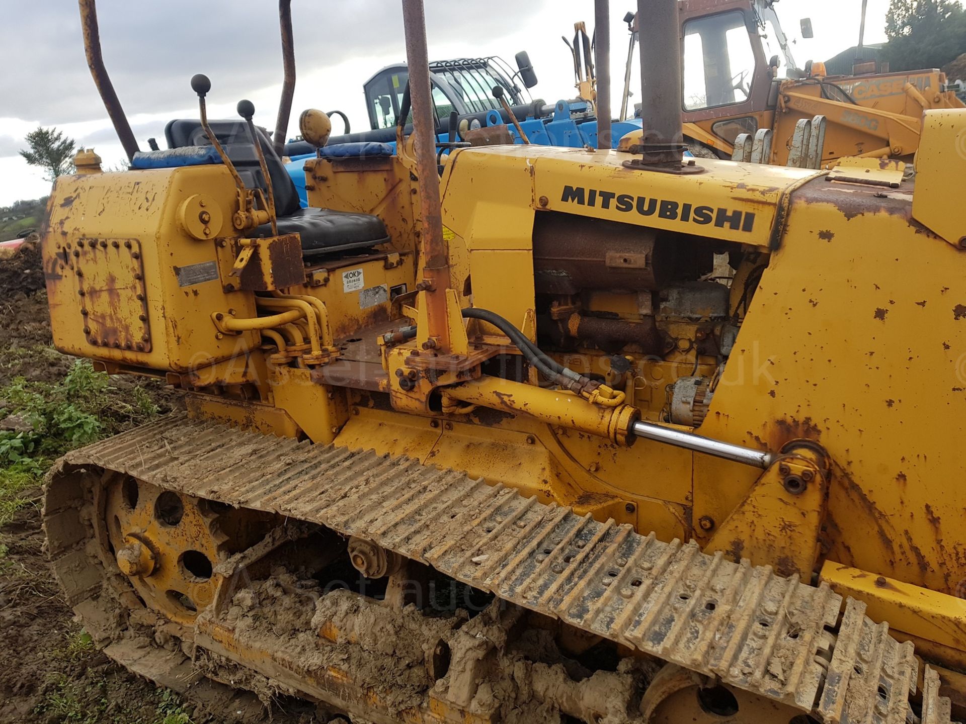 MITSUBISHI BD2F TRACKED CRAWLER TRACTOR / DOZER *PLUS VAT* - Image 4 of 7