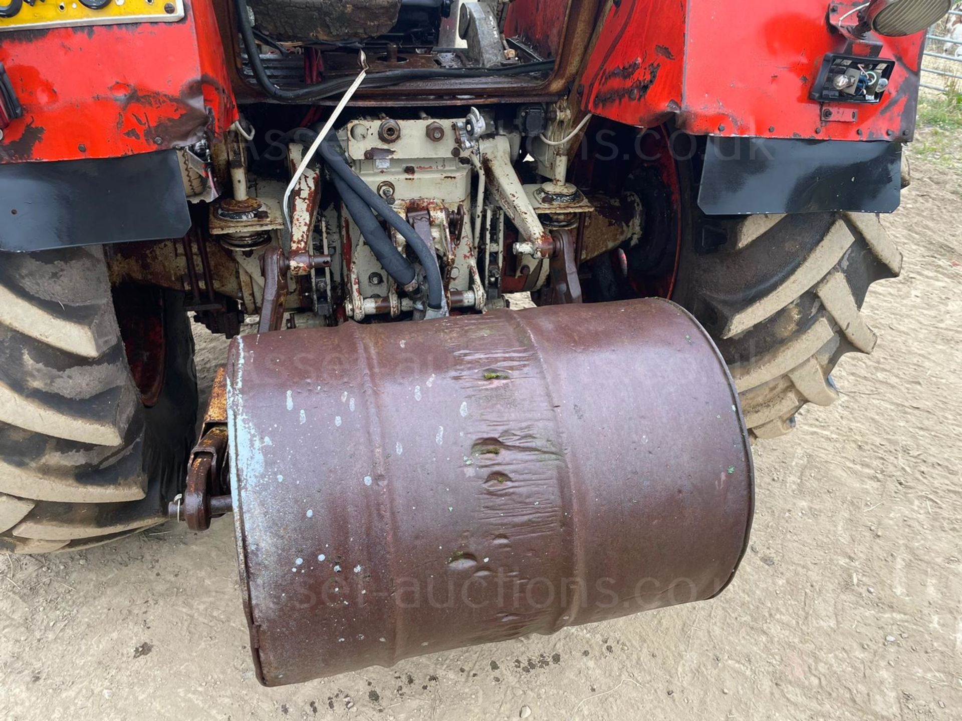 ZETOR CRYSTAL 8011 TRACTOR WITH LOADER, BALE SPIKE AND REAR WEIGHT, ROAD REGISTERED *PLUS VAT* - Image 9 of 10