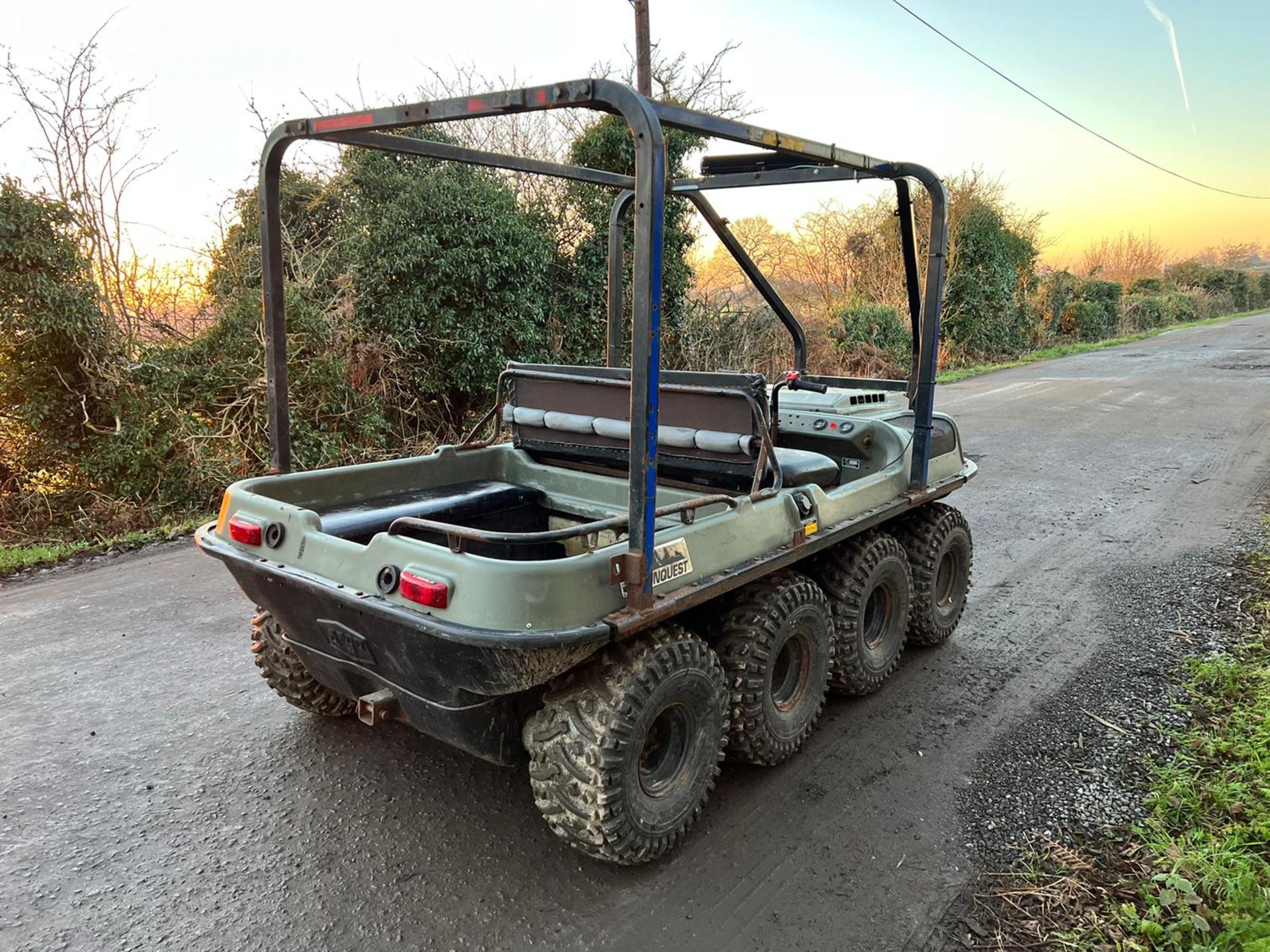 ARGOCAT CONQUEST 8x8 OFF ROAD UTILITY VEHICLE, RUNS AND DRIVES, SHOWING A LOW 1038 HOURS - Image 3 of 14